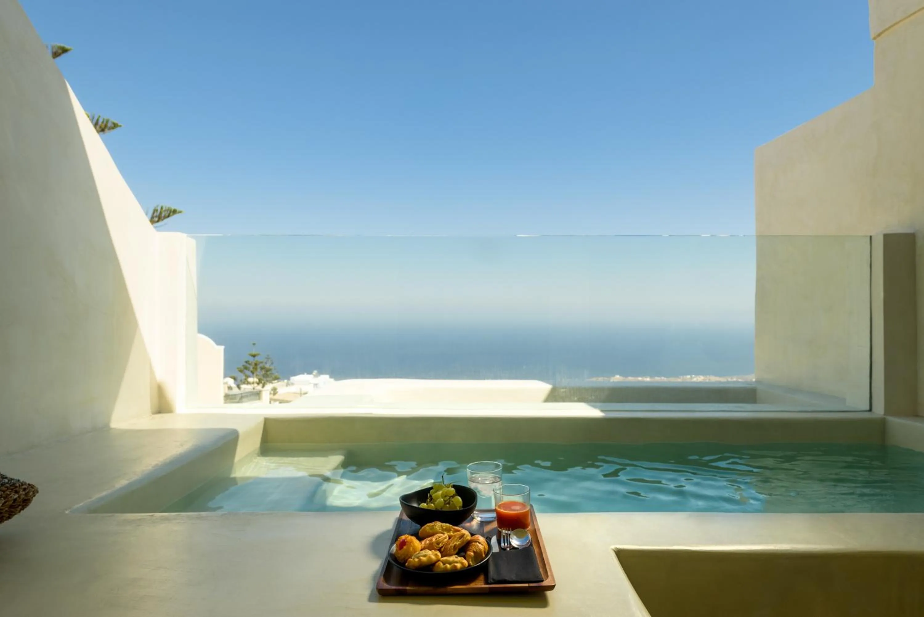 Patio in Divelia East