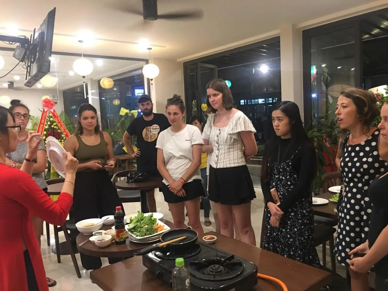 Backhome Hostel & Bar