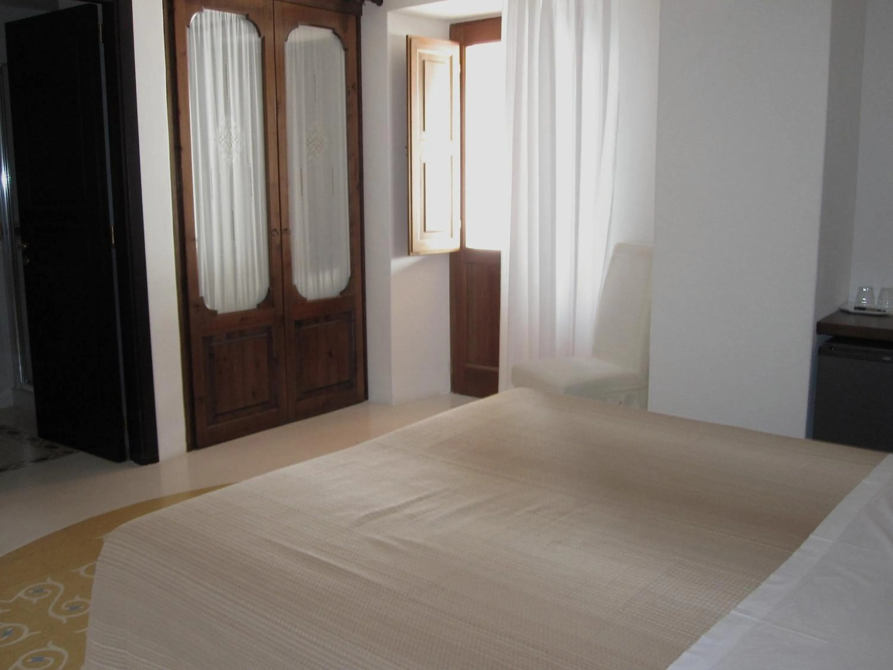 Balcony/Terrace, Bed in Hotel Santa Marina Antica Foresteria