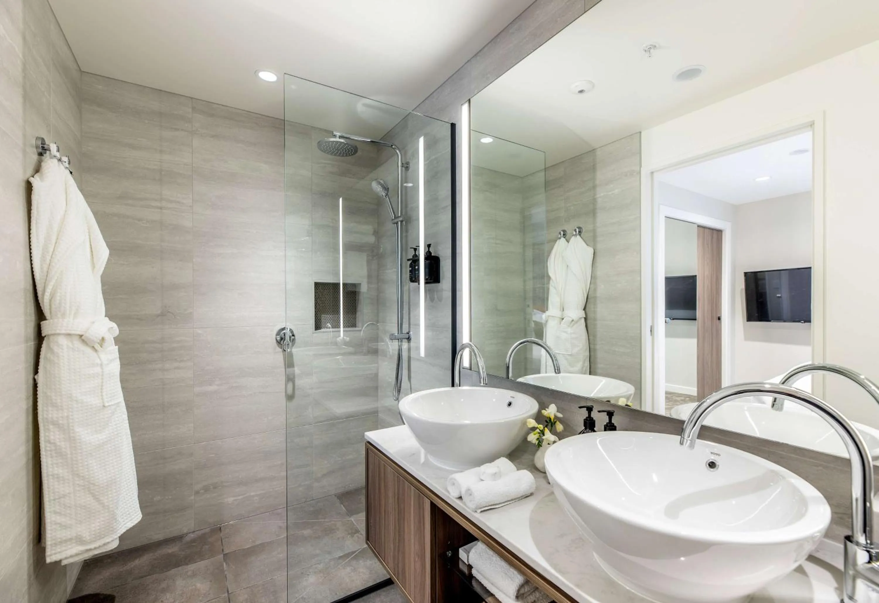 Bathroom in Sudima Christchurch City