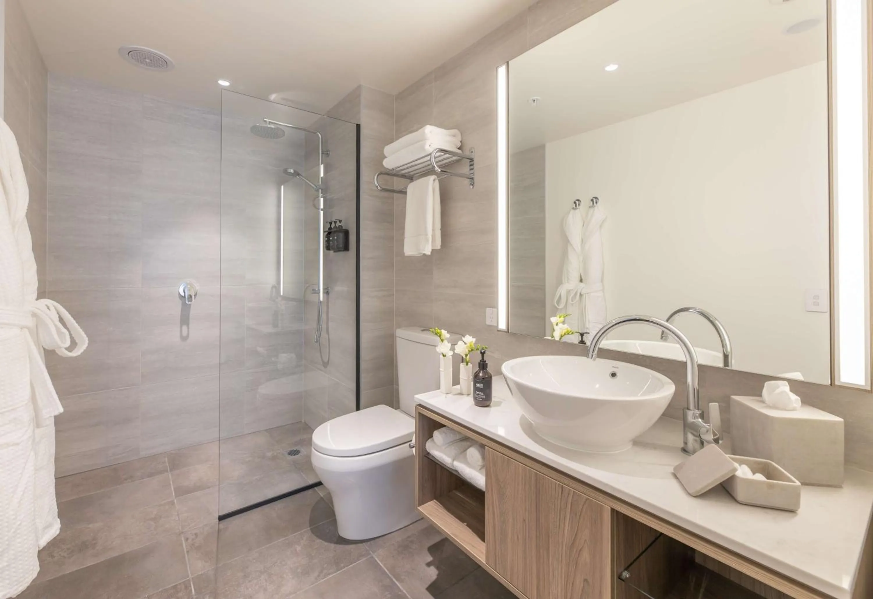 Bathroom in Sudima Christchurch City