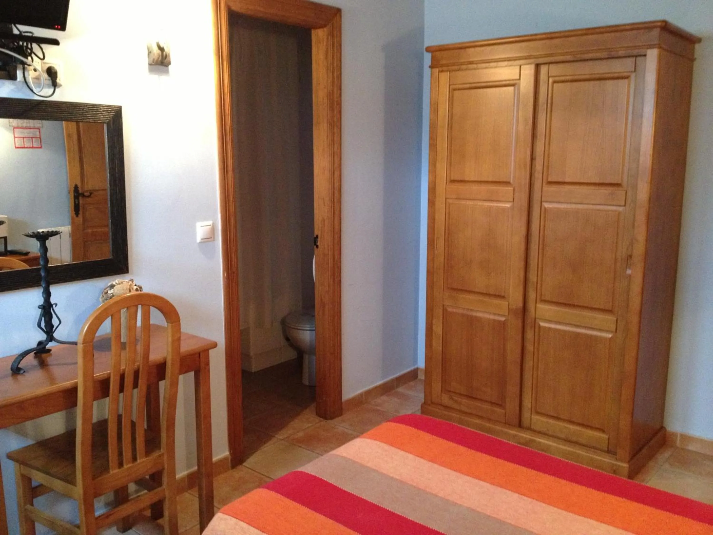 Photo of the whole room in Hosteria San Emeterio