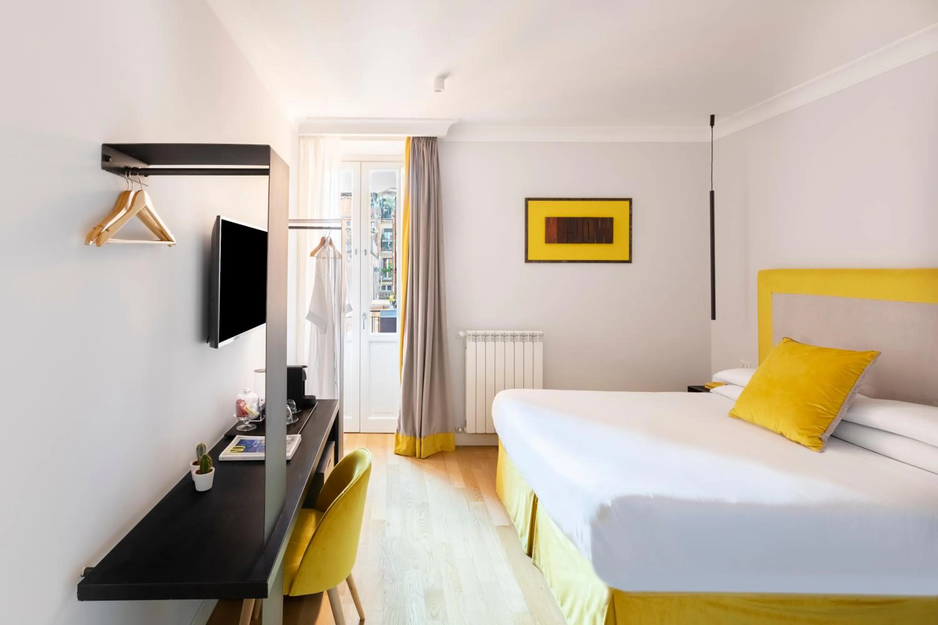 Day, Bed in Residenza Palline by Hili