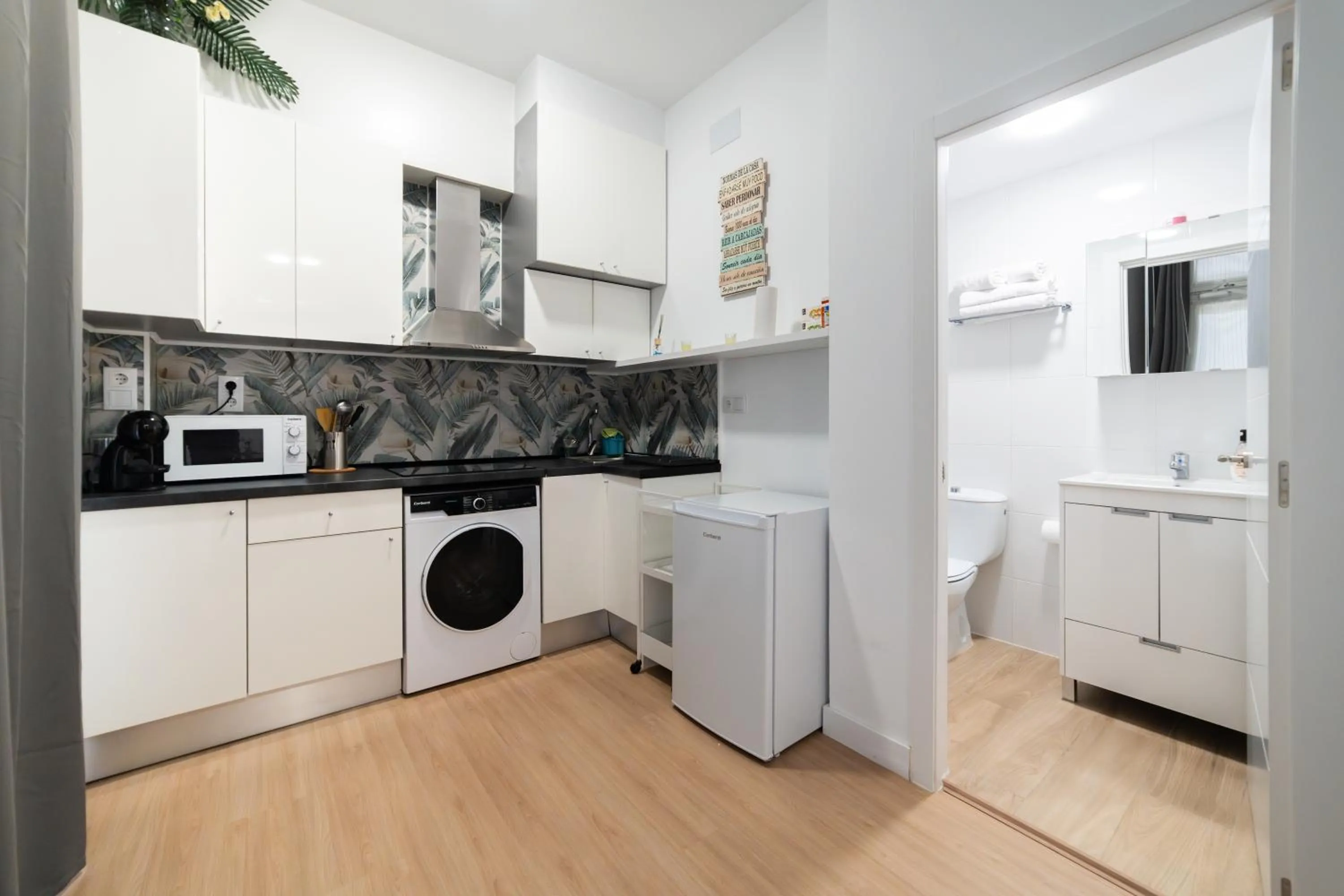 Kitchen or kitchenette in Hotel Quatre Llunes