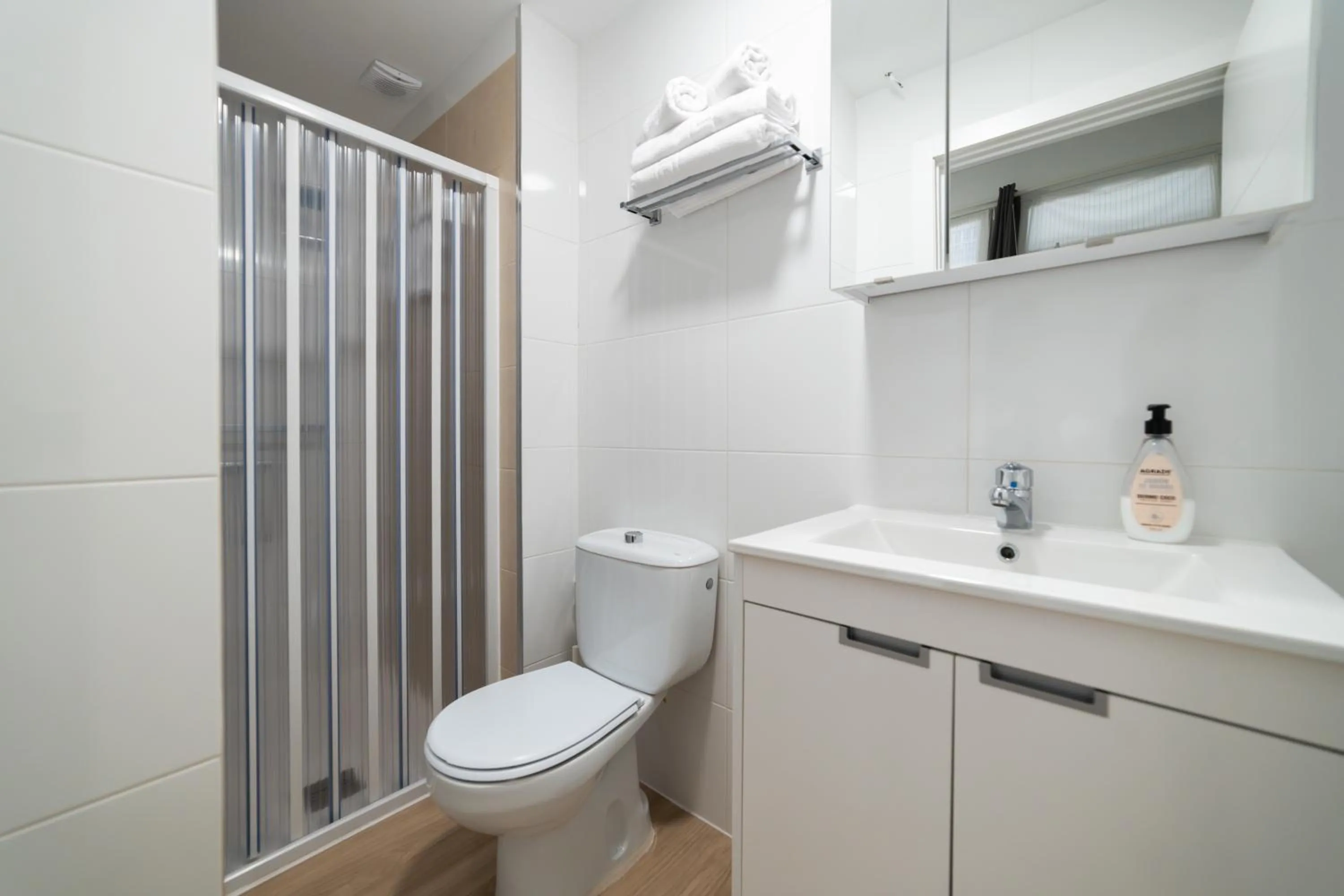 Bathroom in Hotel Quatre Llunes