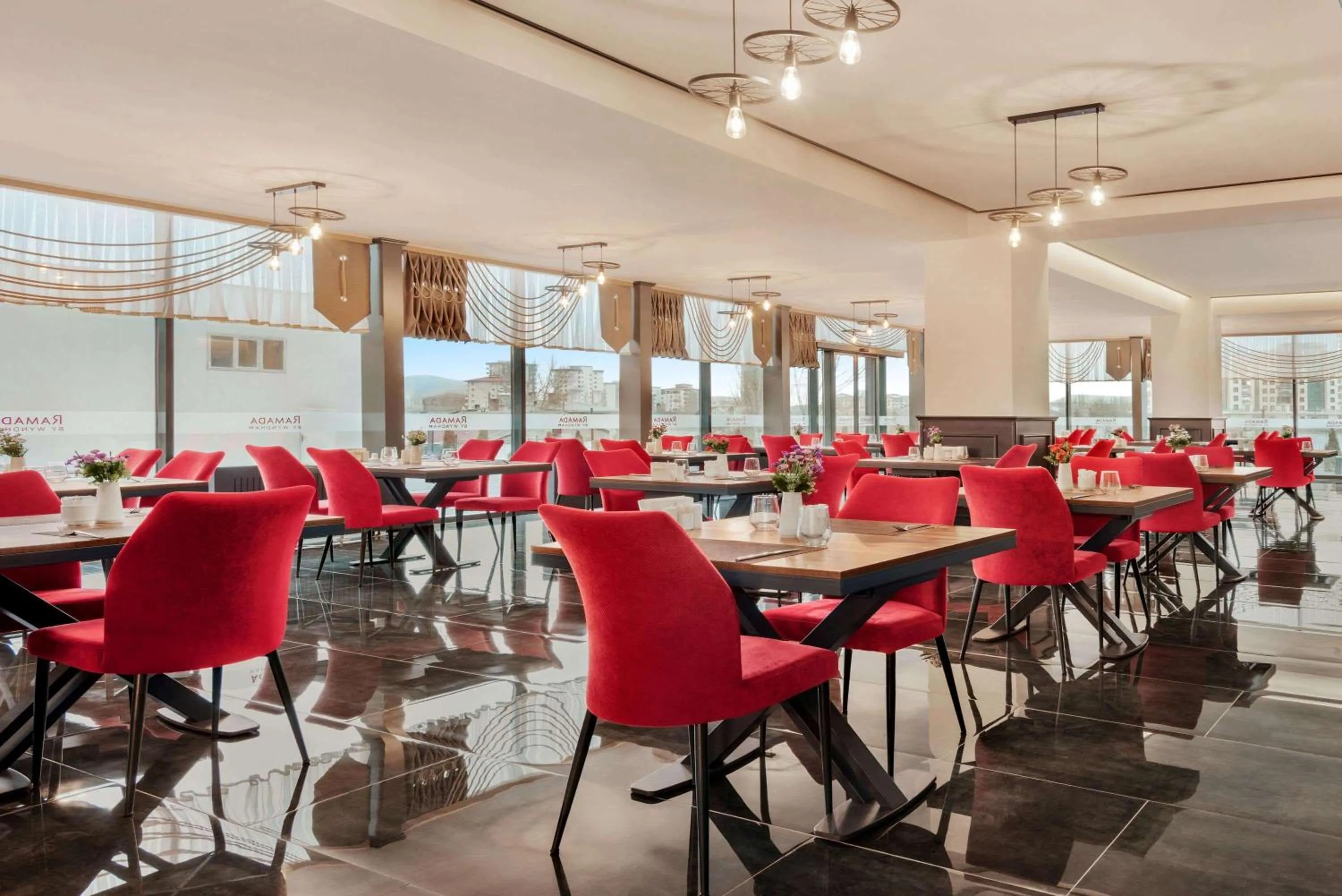 Restaurant/places to eat in Ramada by Wyndham Sivas