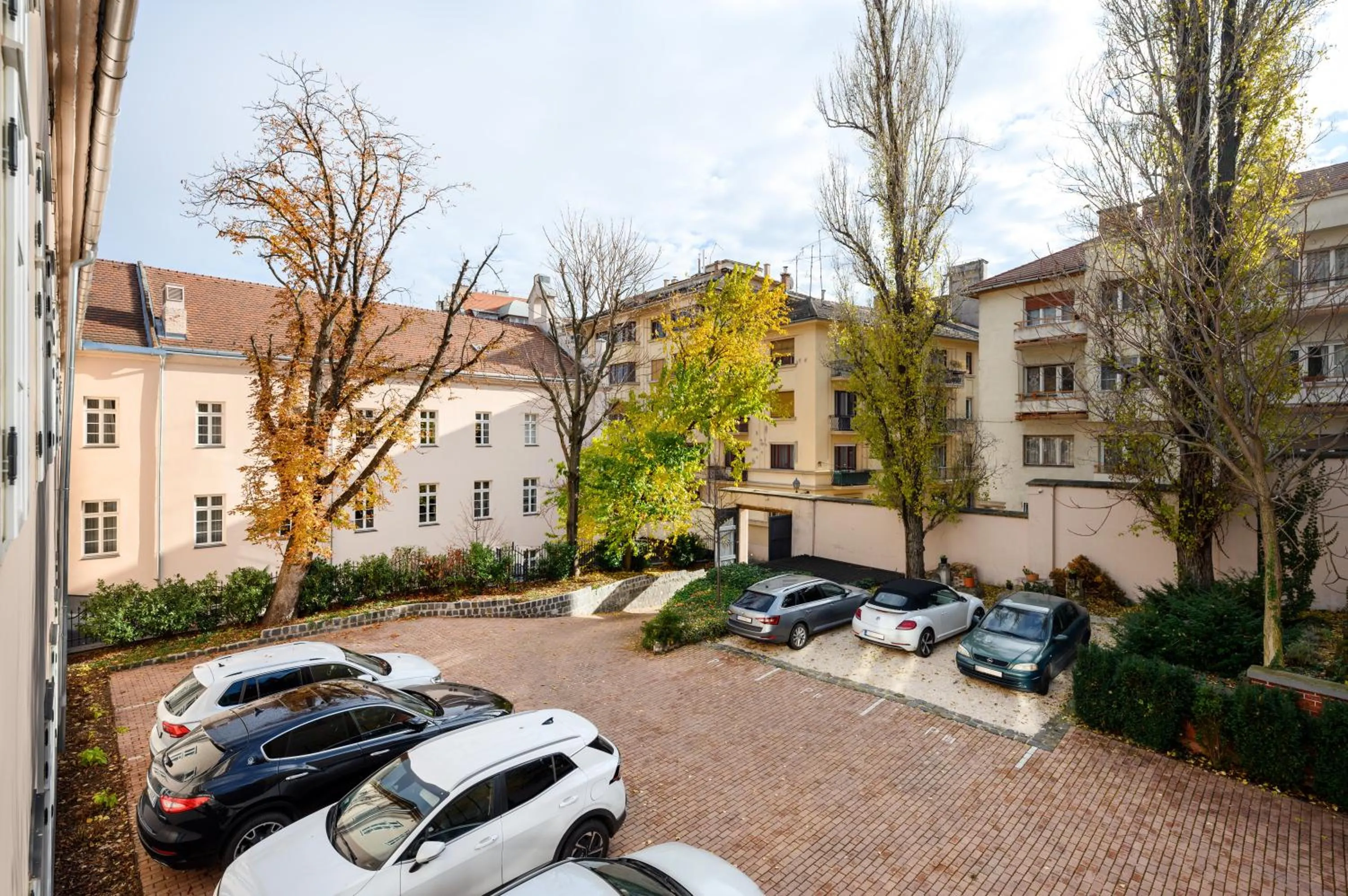 Parking in Monastery Boutique Hotel Budapest