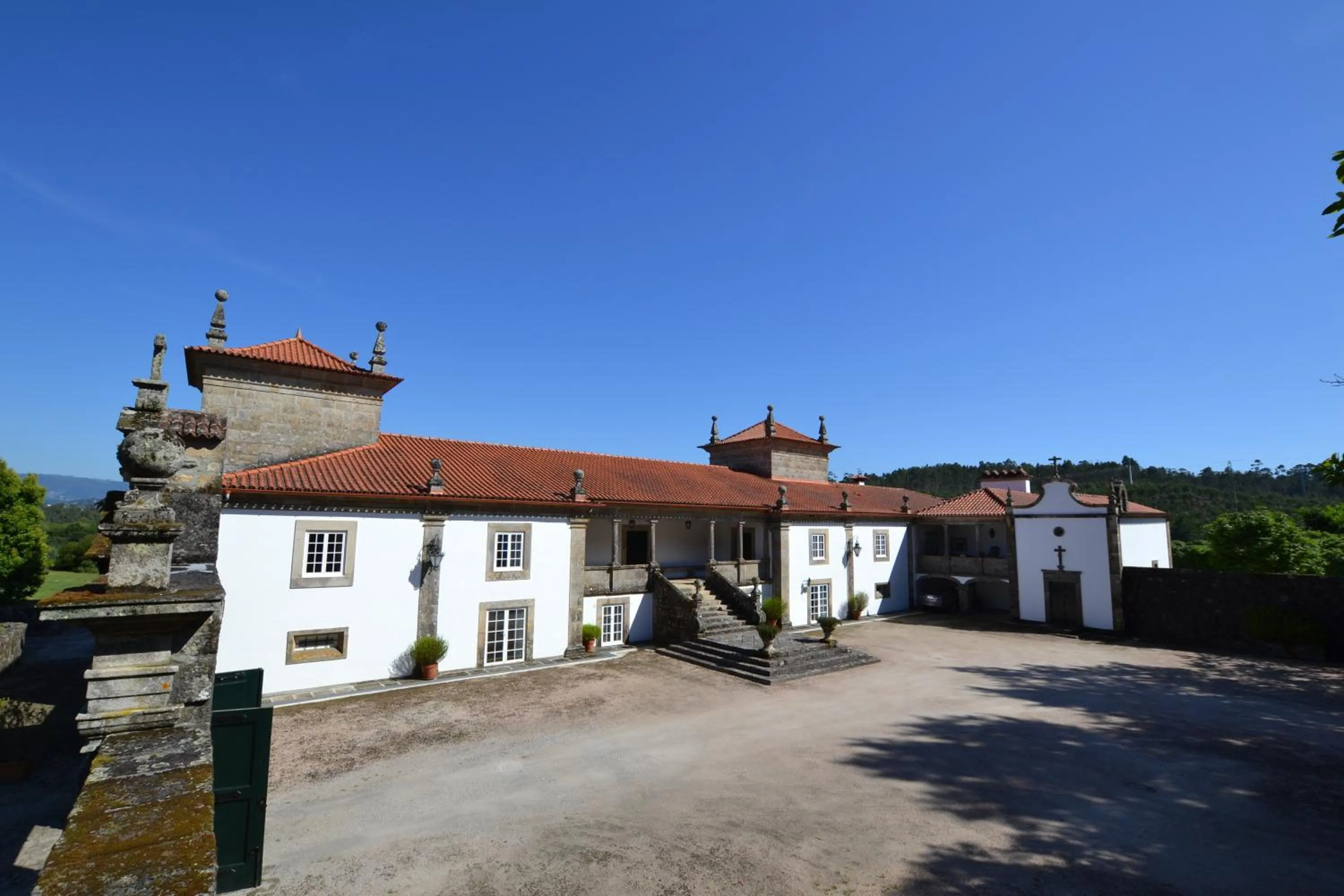 Facade/entrance in Casa da Lage