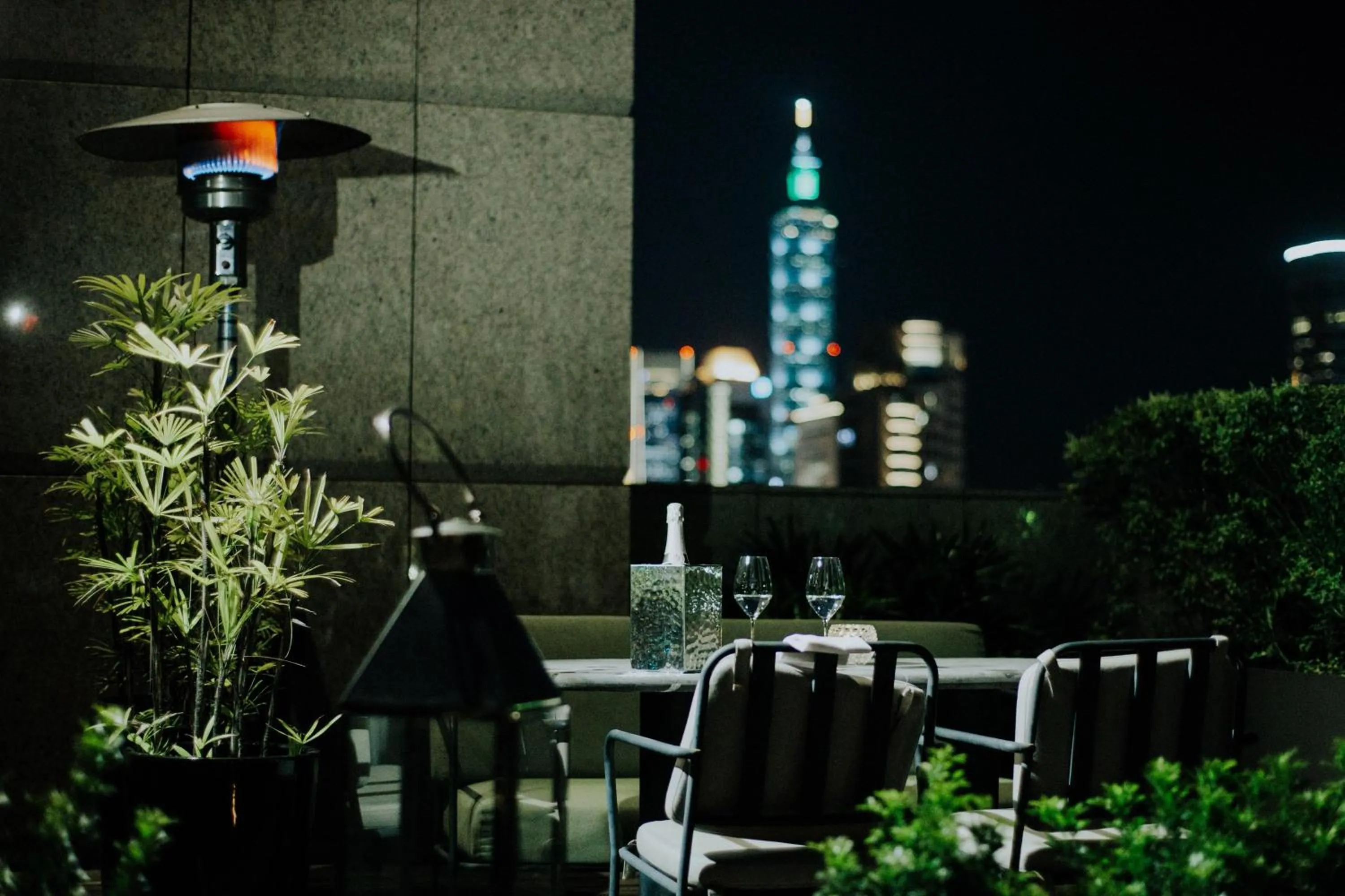 Restaurant/places to eat in Kimpton Da An Taipei- an IHG Hotel