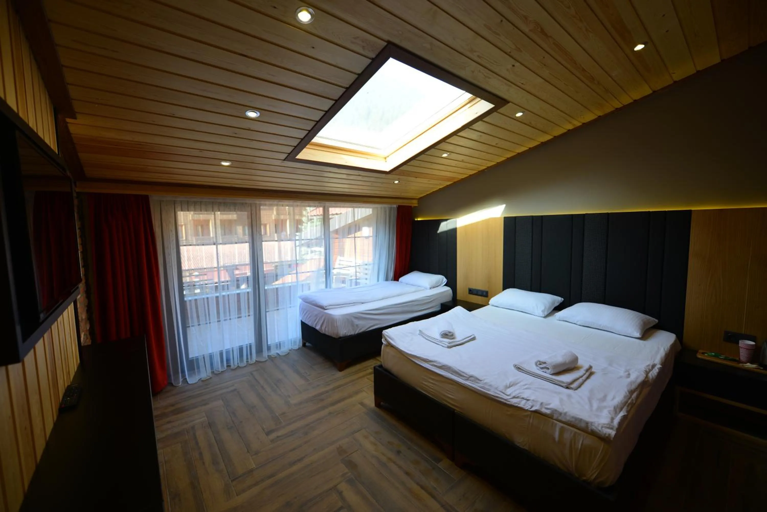 Bed in Inanlar Deluxe Hotel & Bungalow