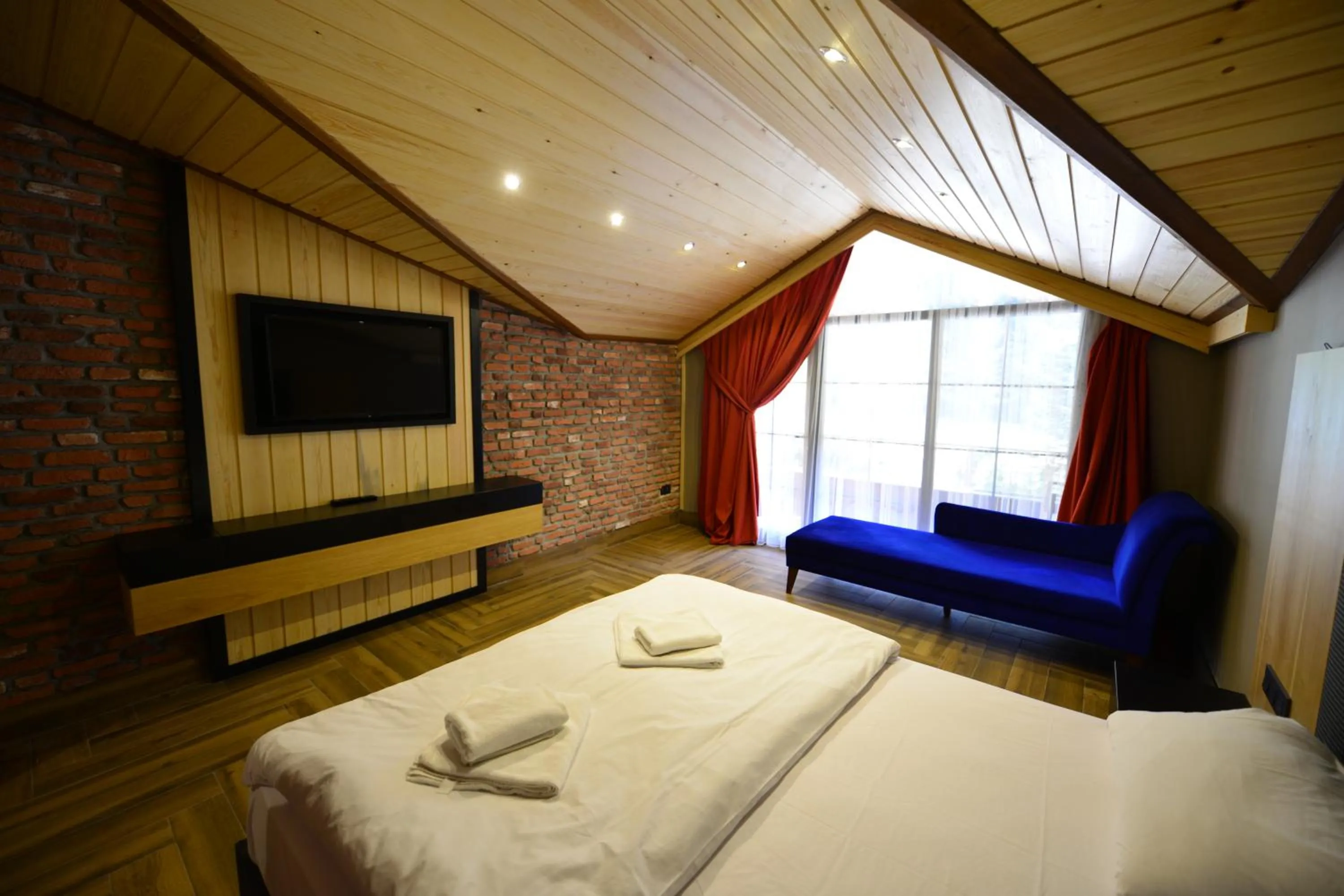 Bed in Inanlar Deluxe Hotel & Bungalow