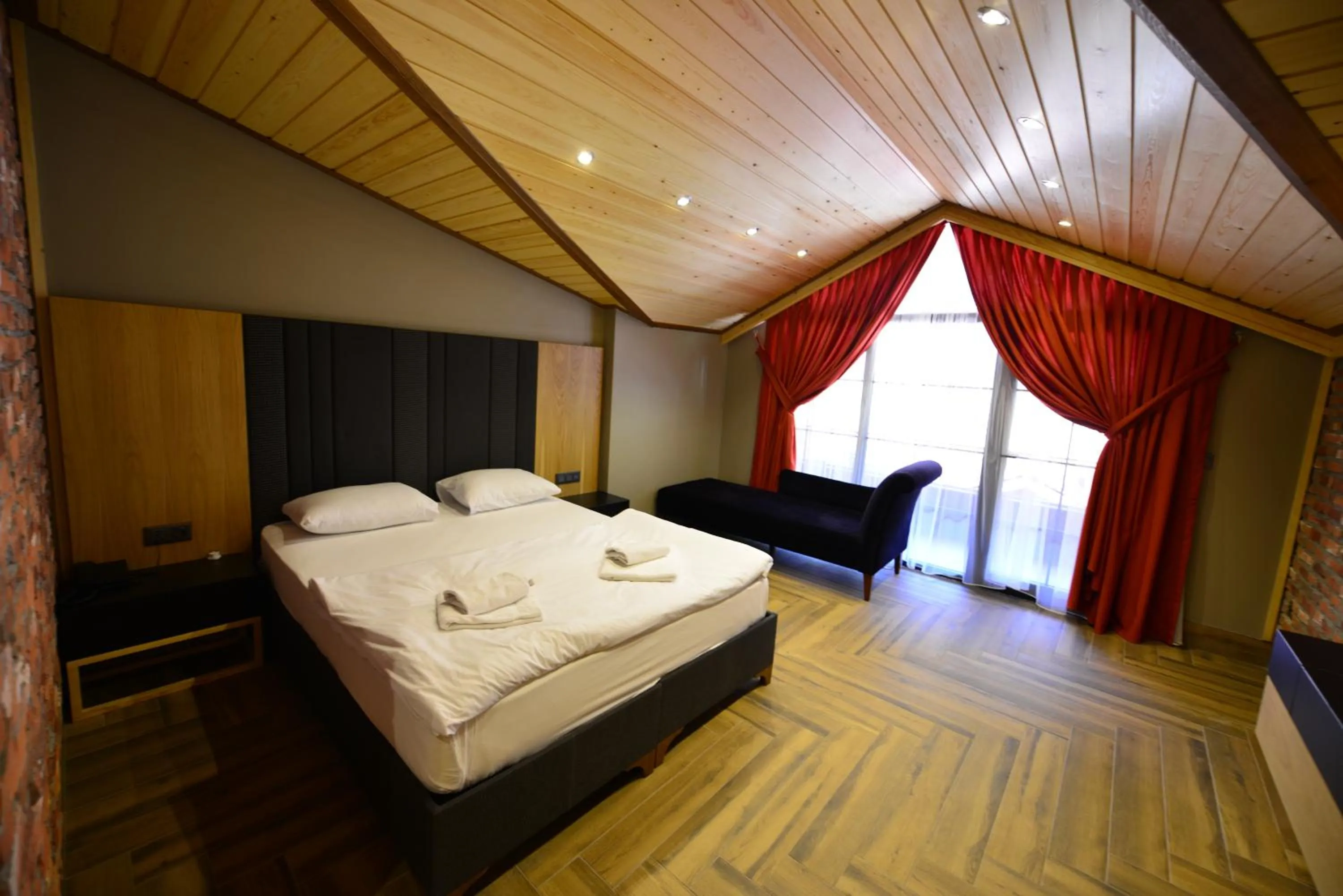 Bed in Inanlar Deluxe Hotel & Bungalow