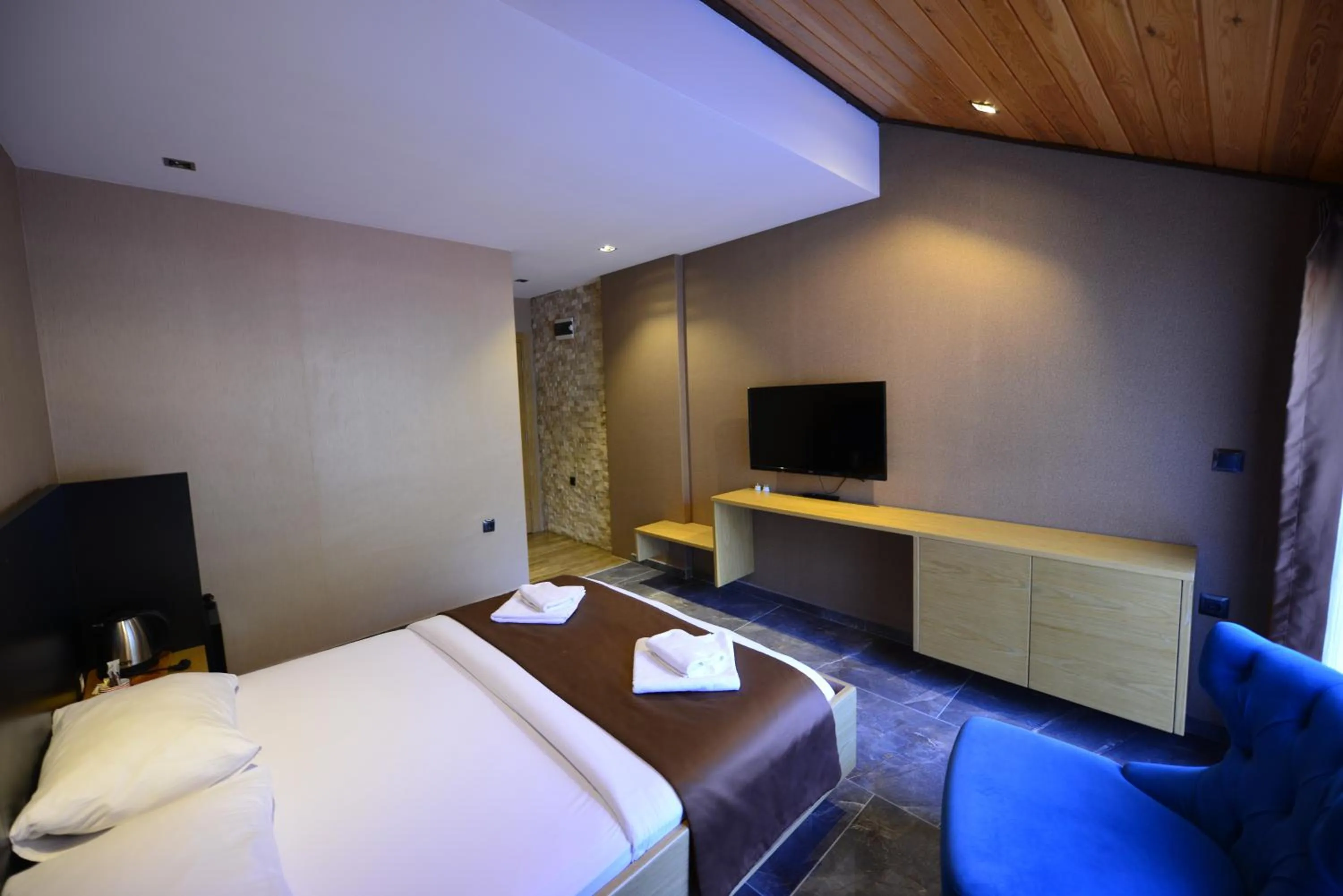 Bed in Inanlar Deluxe Hotel & Bungalow