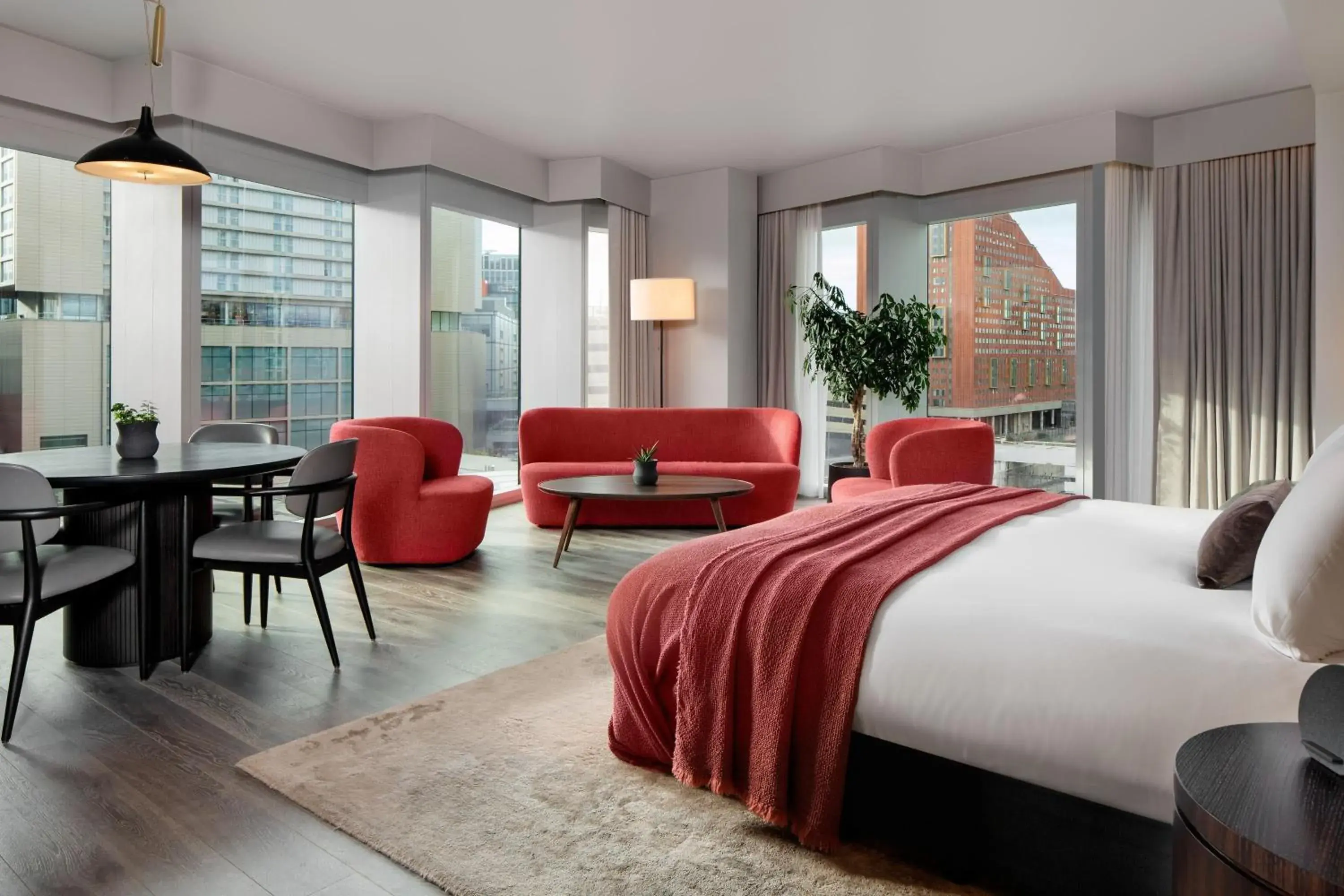 Manhattan Studio with King Bed and City View in The Stratford, Autograph Collection Manhattan Studio with King Bed and City View in The Stratford, Autograph Collection