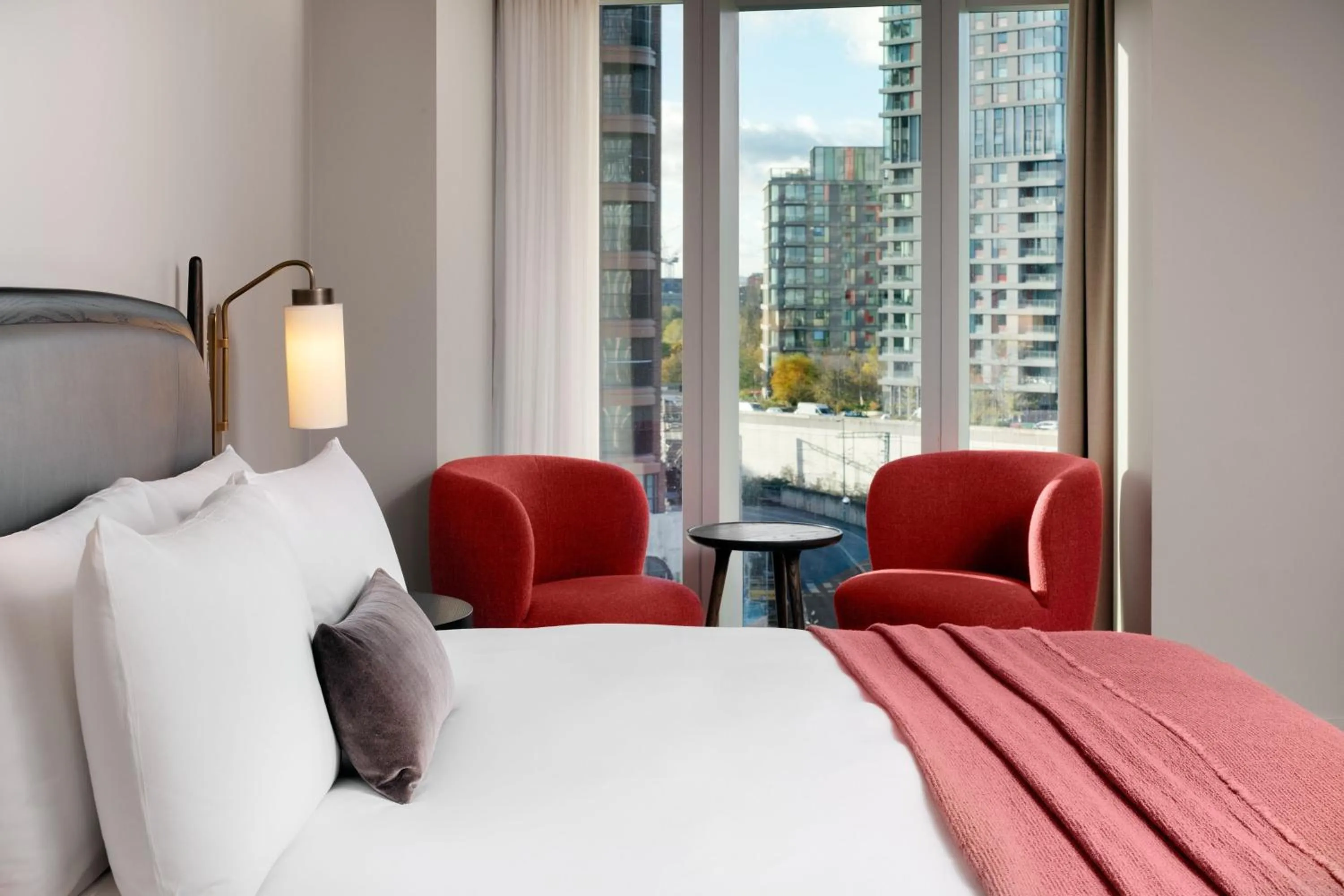 Bedroom, Bed in The Stratford, Autograph Collection