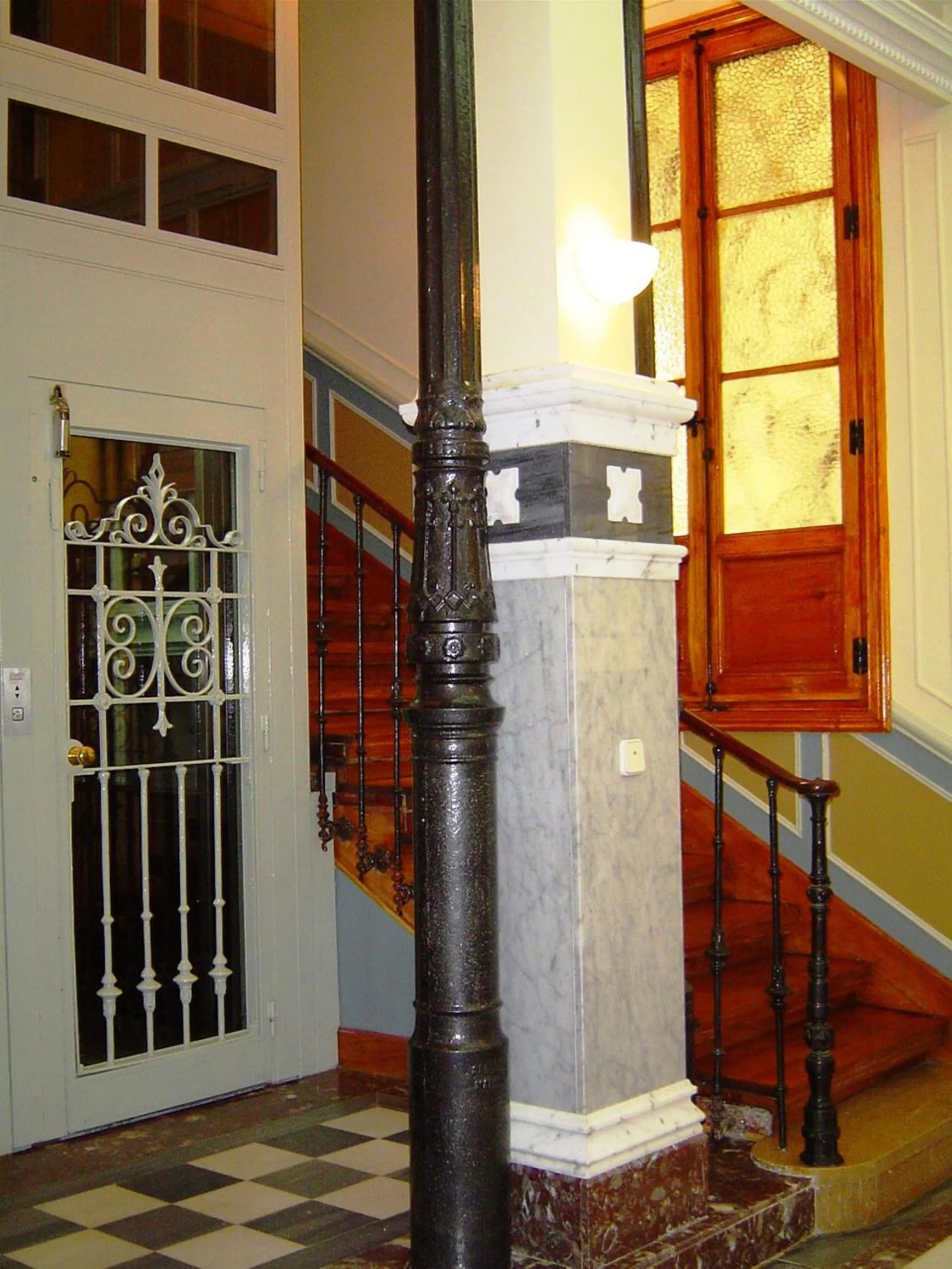 Decorative detail in Hostal La Fontana