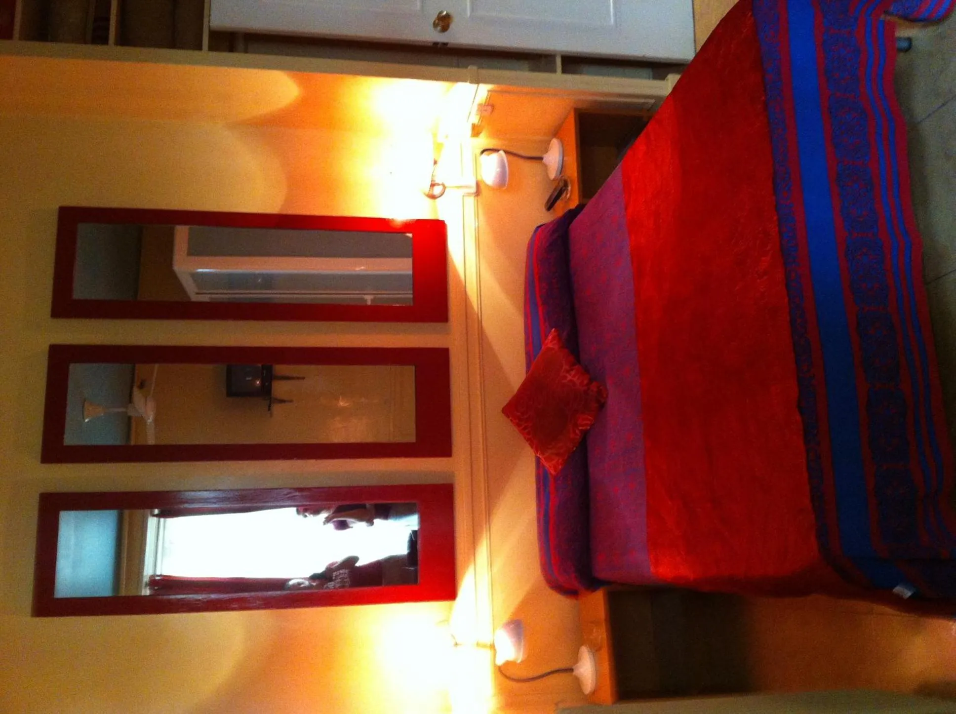 Bed in Hostal La Fontana