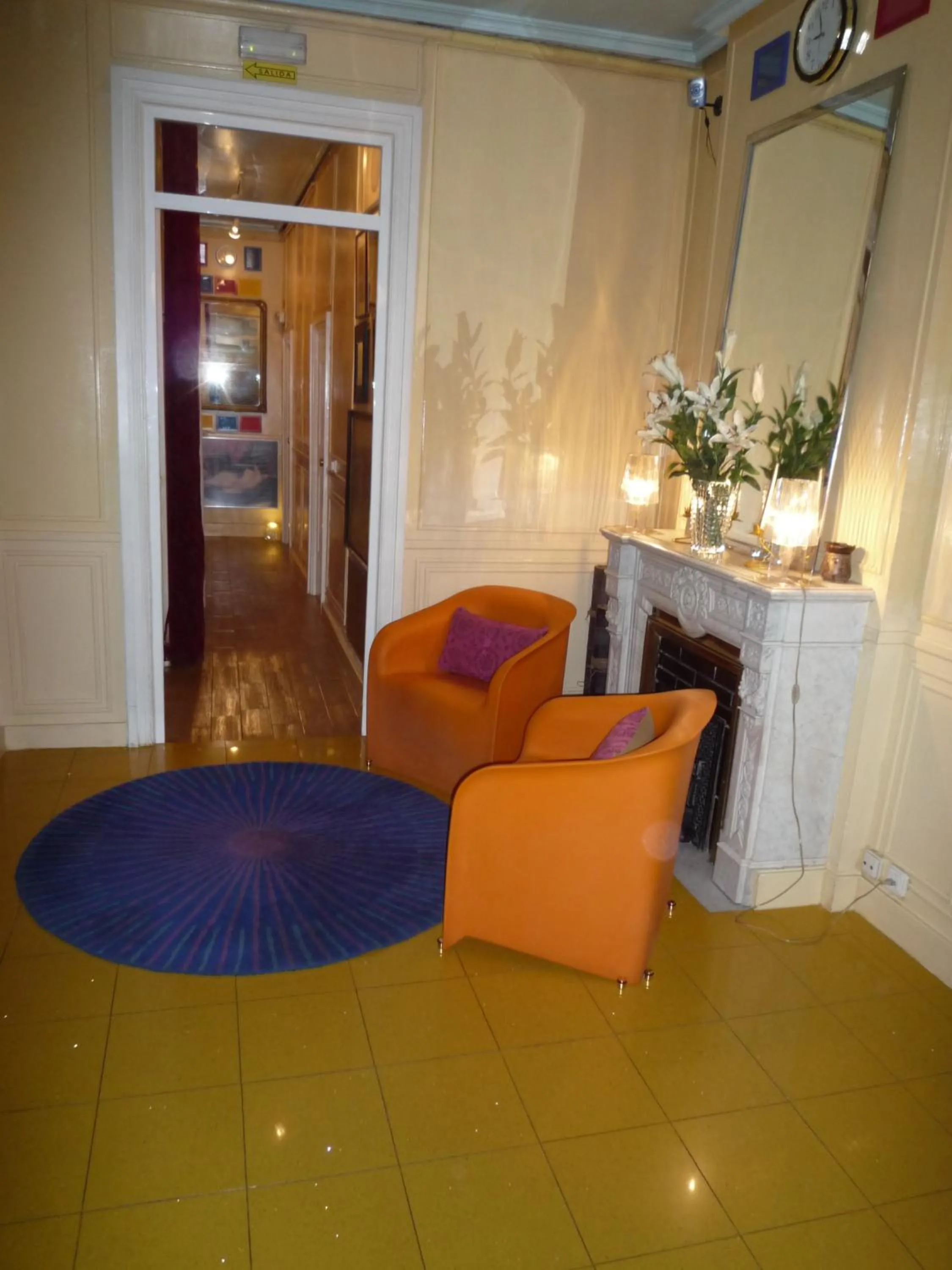 Decorative detail in Hostal La Fontana