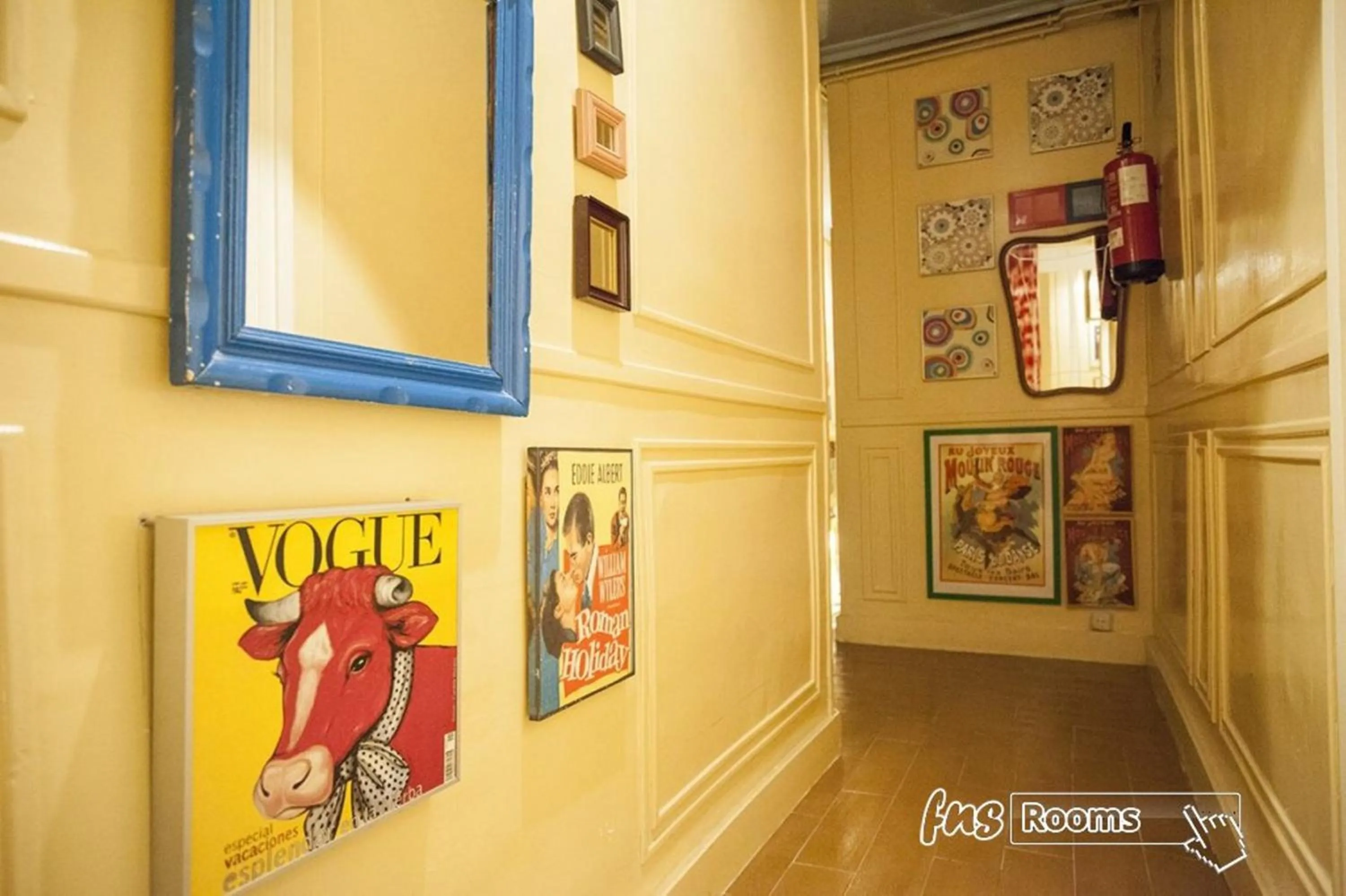 Text overlay in Hostal La Fontana