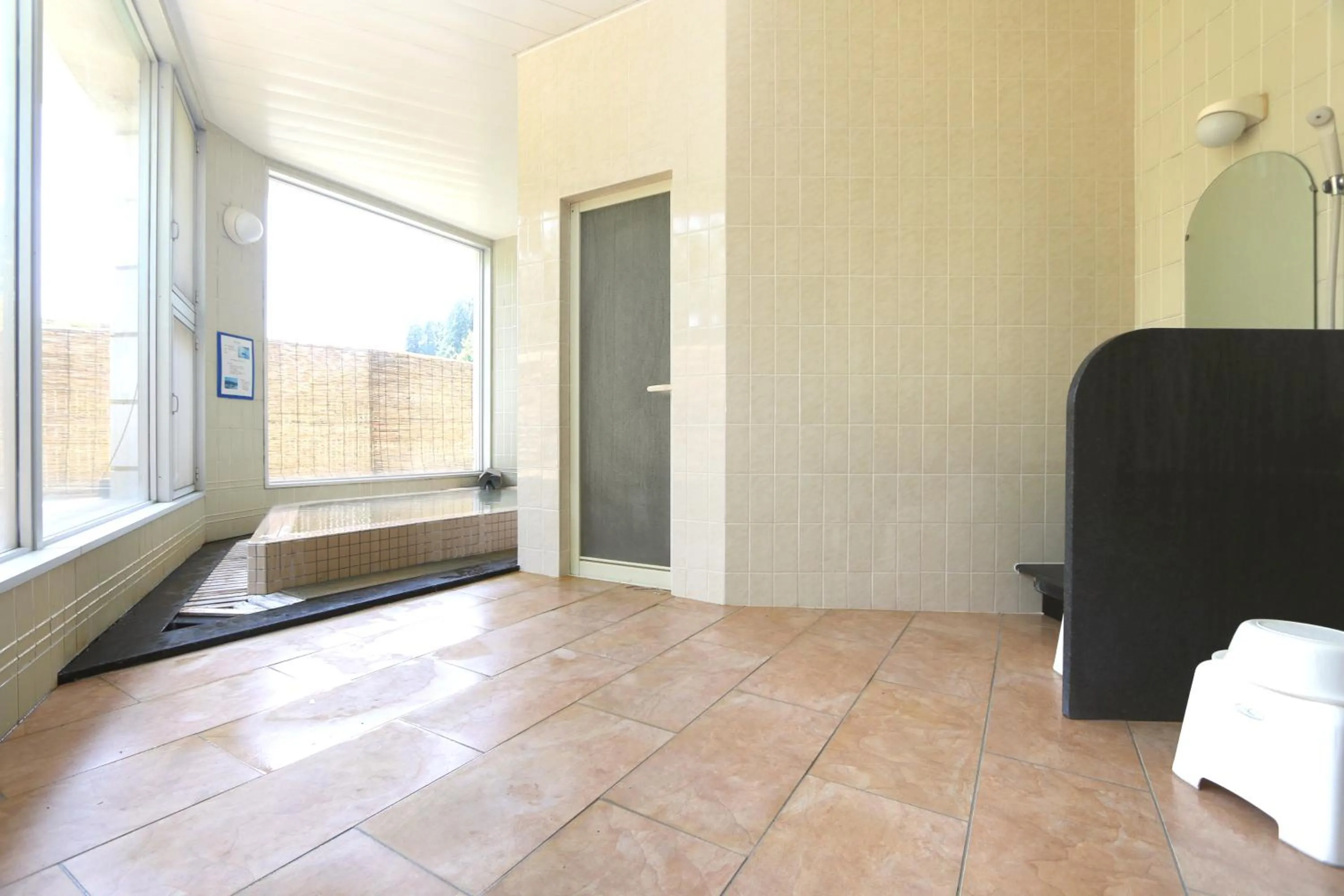 Hot Spring Bath in Sora no Mori Hotel Hanagori