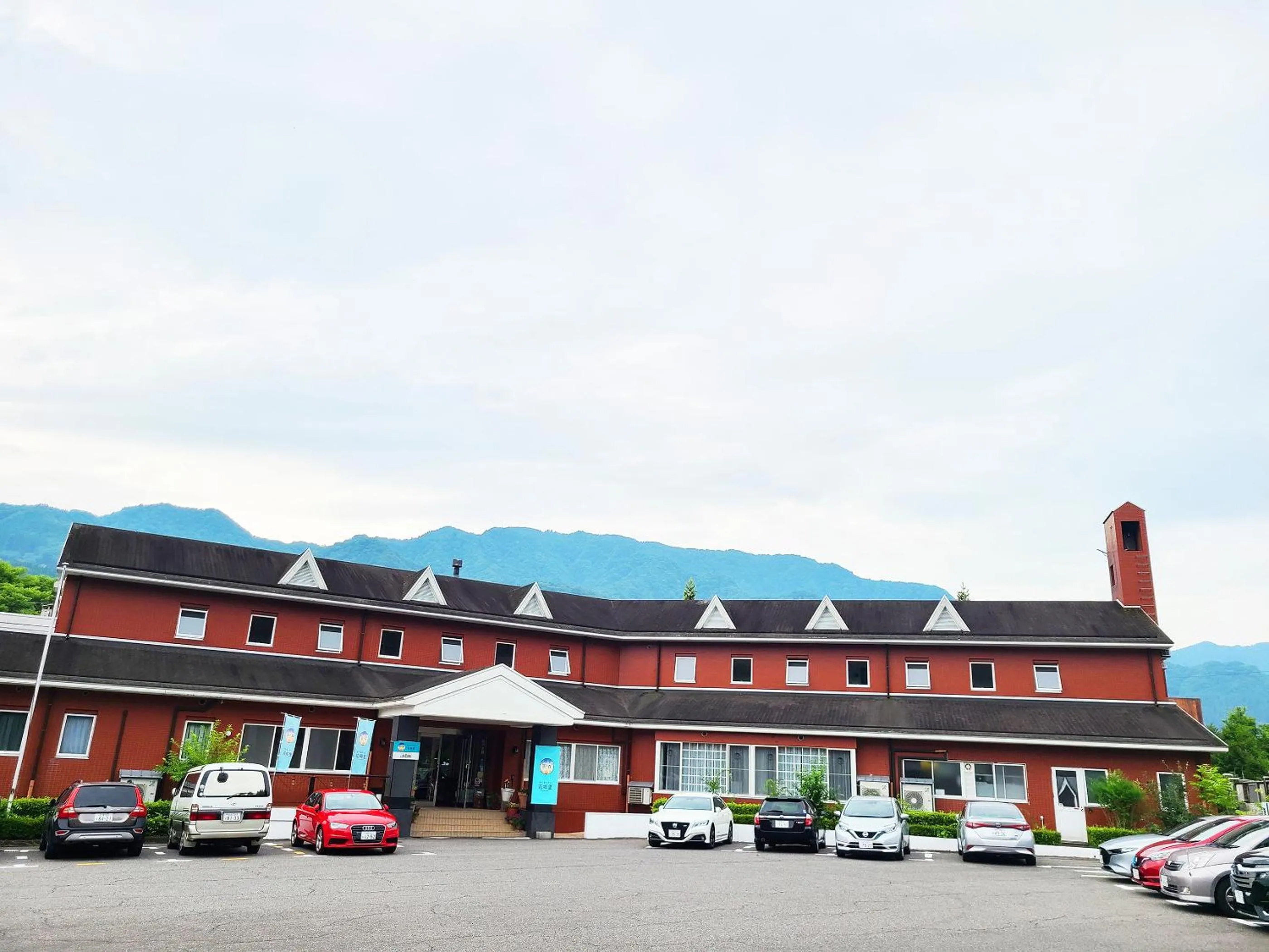 Property building in Sora no Mori Hotel Hanagori