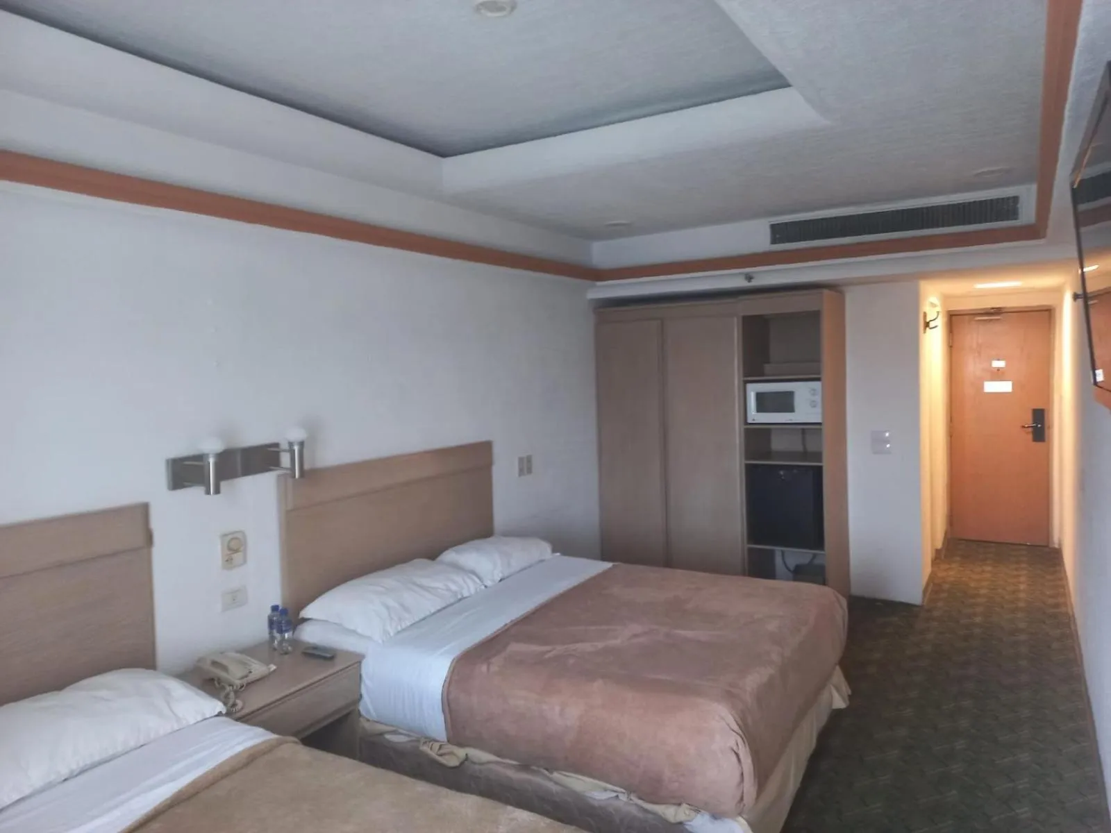 Photo of the whole room, Bed in Hotel Monterrey Macroplaza