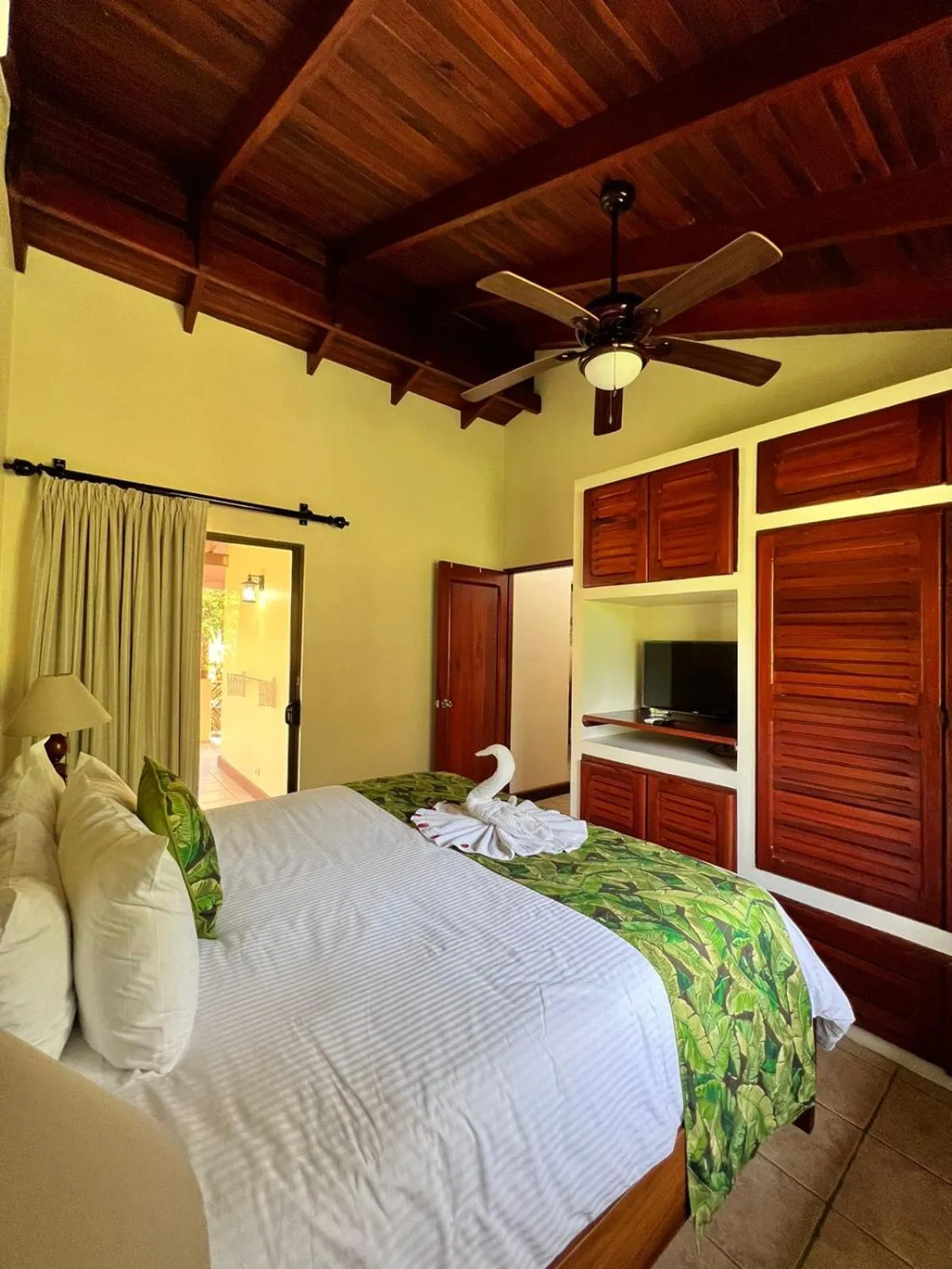 Bed in La Foresta Nature Resort