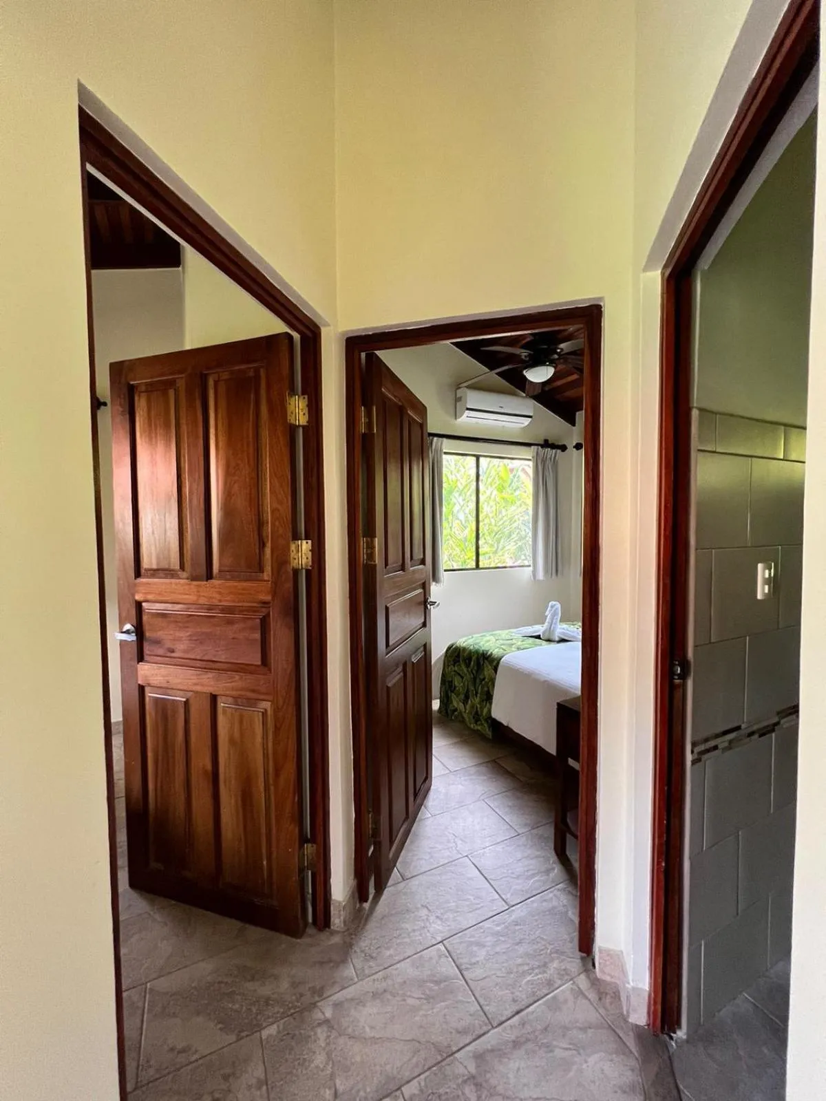 Photo of the whole room, Bed in La Foresta Nature Resort