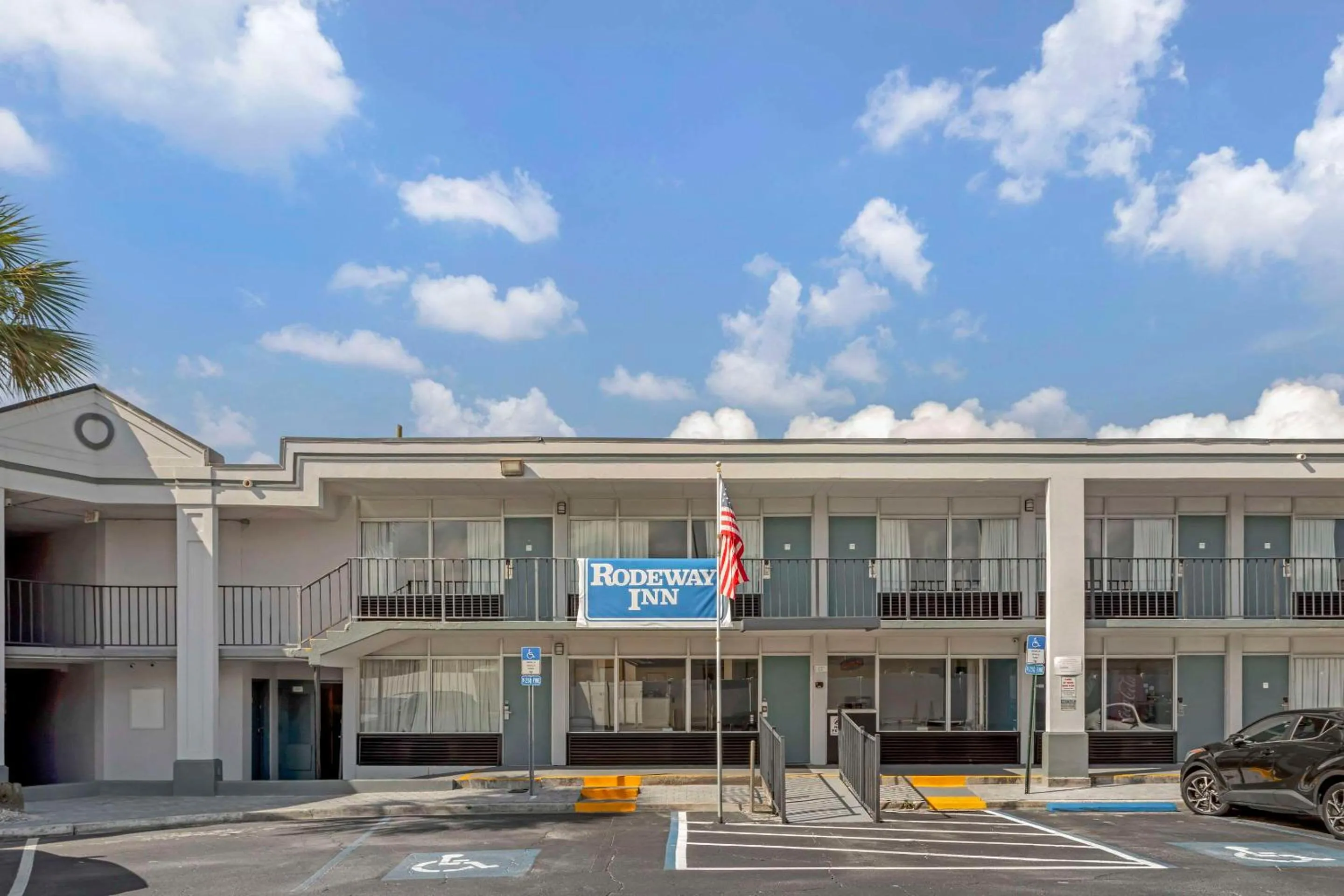 Property building in Rodeway Inn Orange Park - Jacksonville near Naval Air Station
