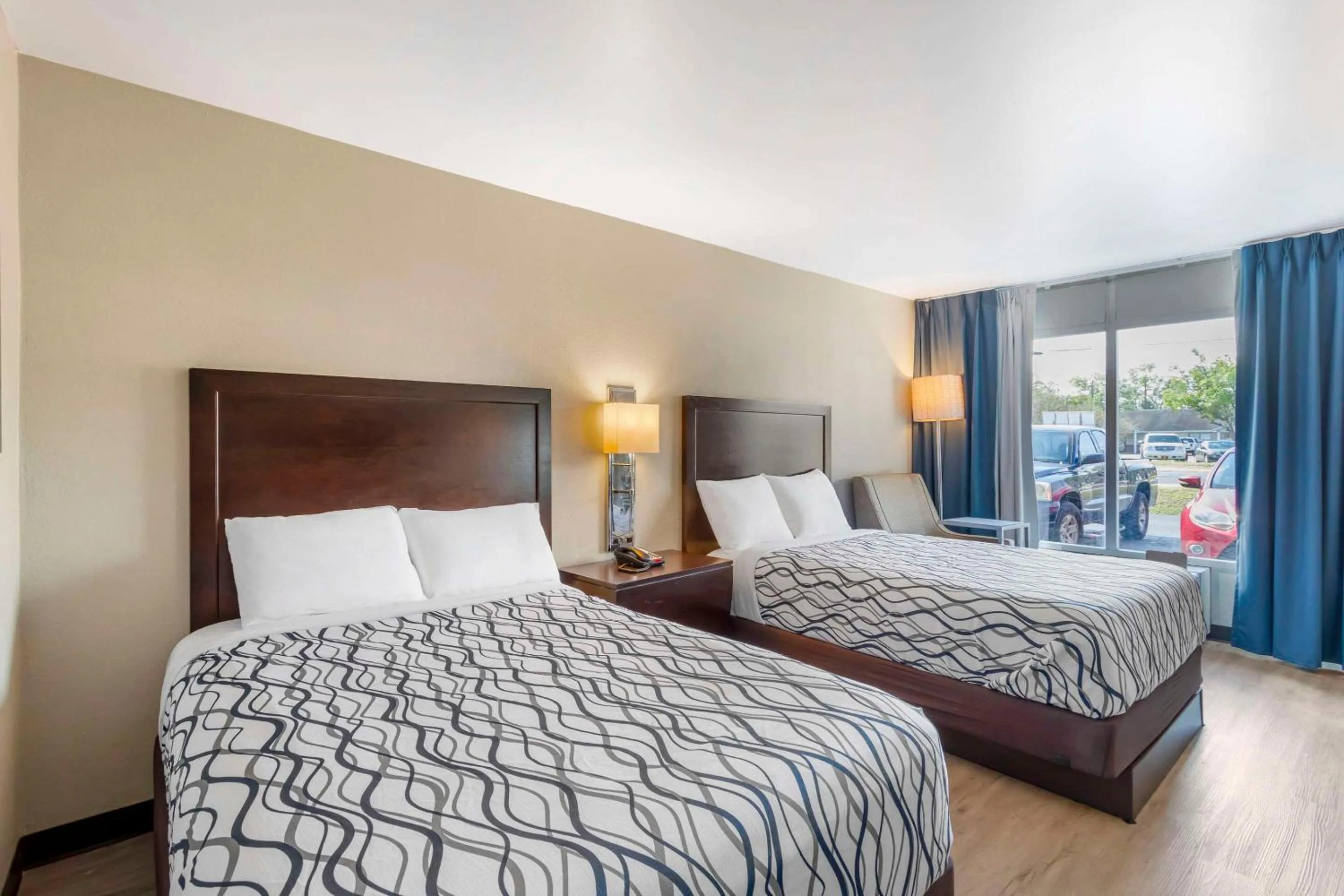 Bedroom, Bed in Rodeway Inn Orange Park - Jacksonville near Naval Air Station