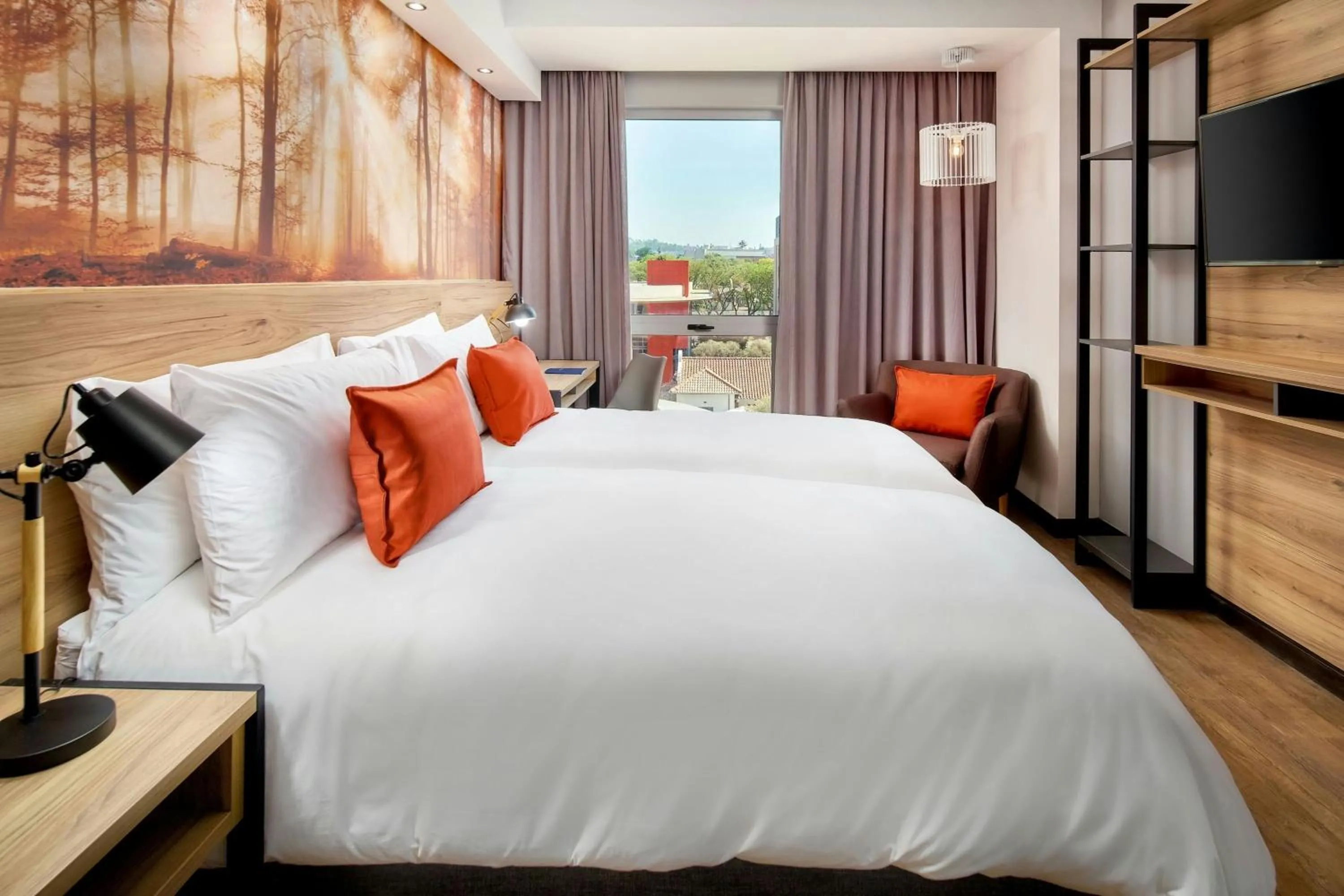 Photo of the whole room, Bed in Protea Hotel by Marriott Pretoria Loftus Park
