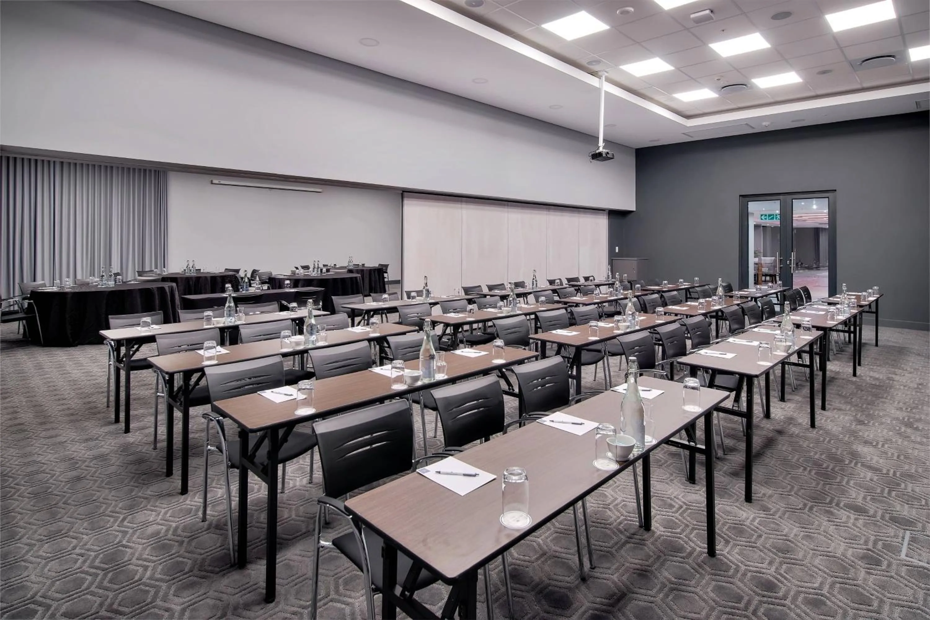 Meeting/conference room in Protea Hotel by Marriott Pretoria Loftus Park