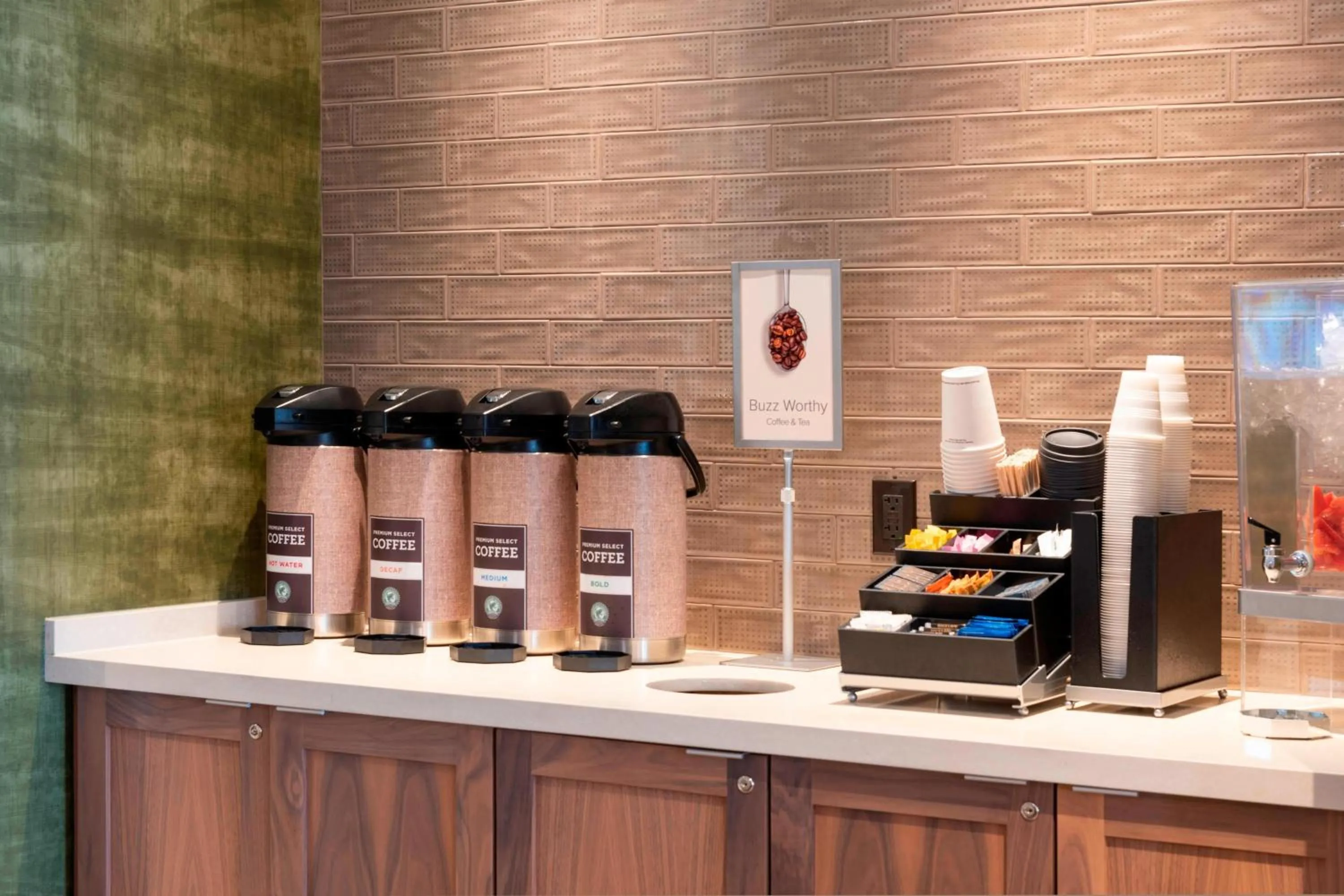 Lounge or bar in Fairfield Inn & Suites by Marriott Fair Oaks Farms