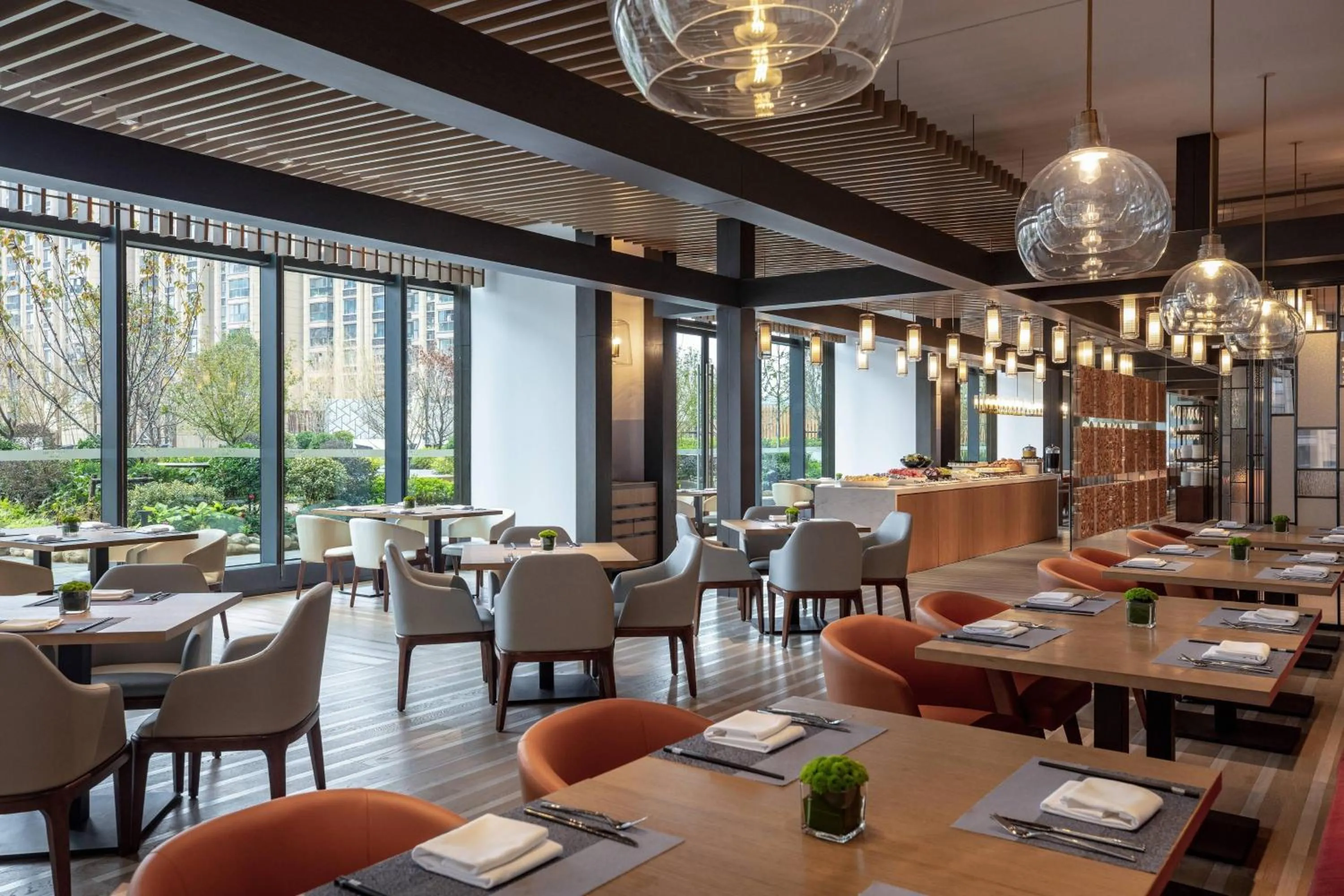 Restaurant/places to eat in Courtyard by Marriott Suzhou Mudu