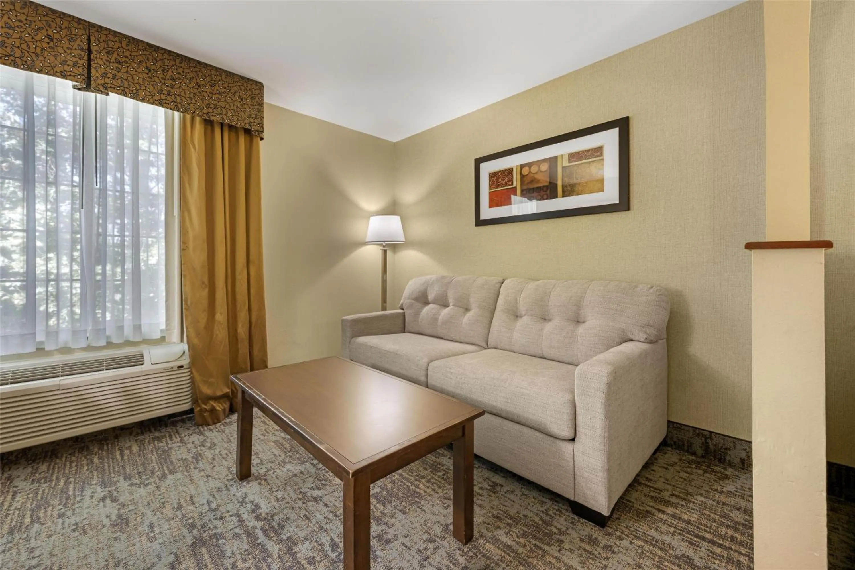 Bedroom, Bed in Best Western Plus Prairie Inn