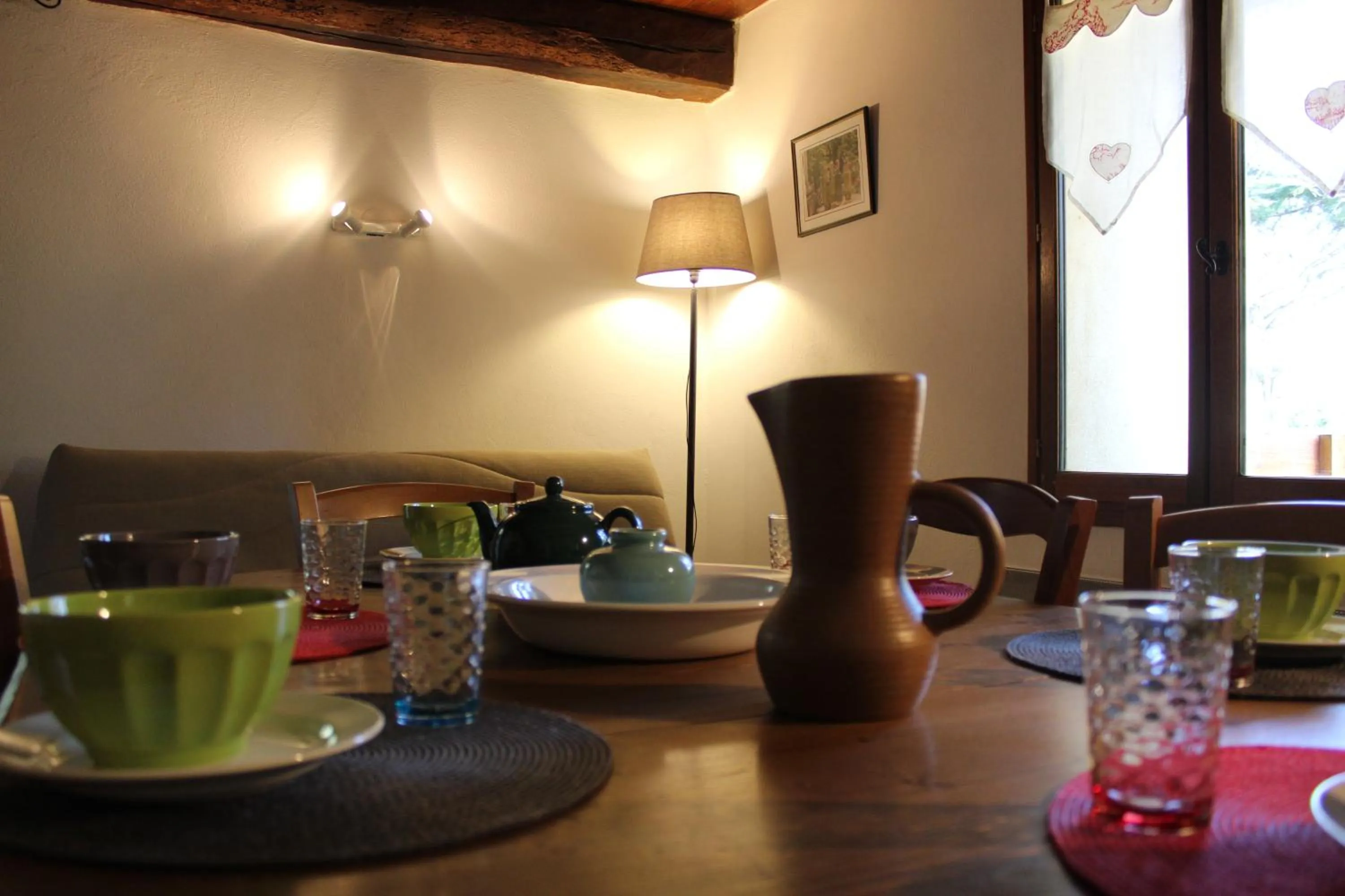 Dining area in Les Logis de Paban