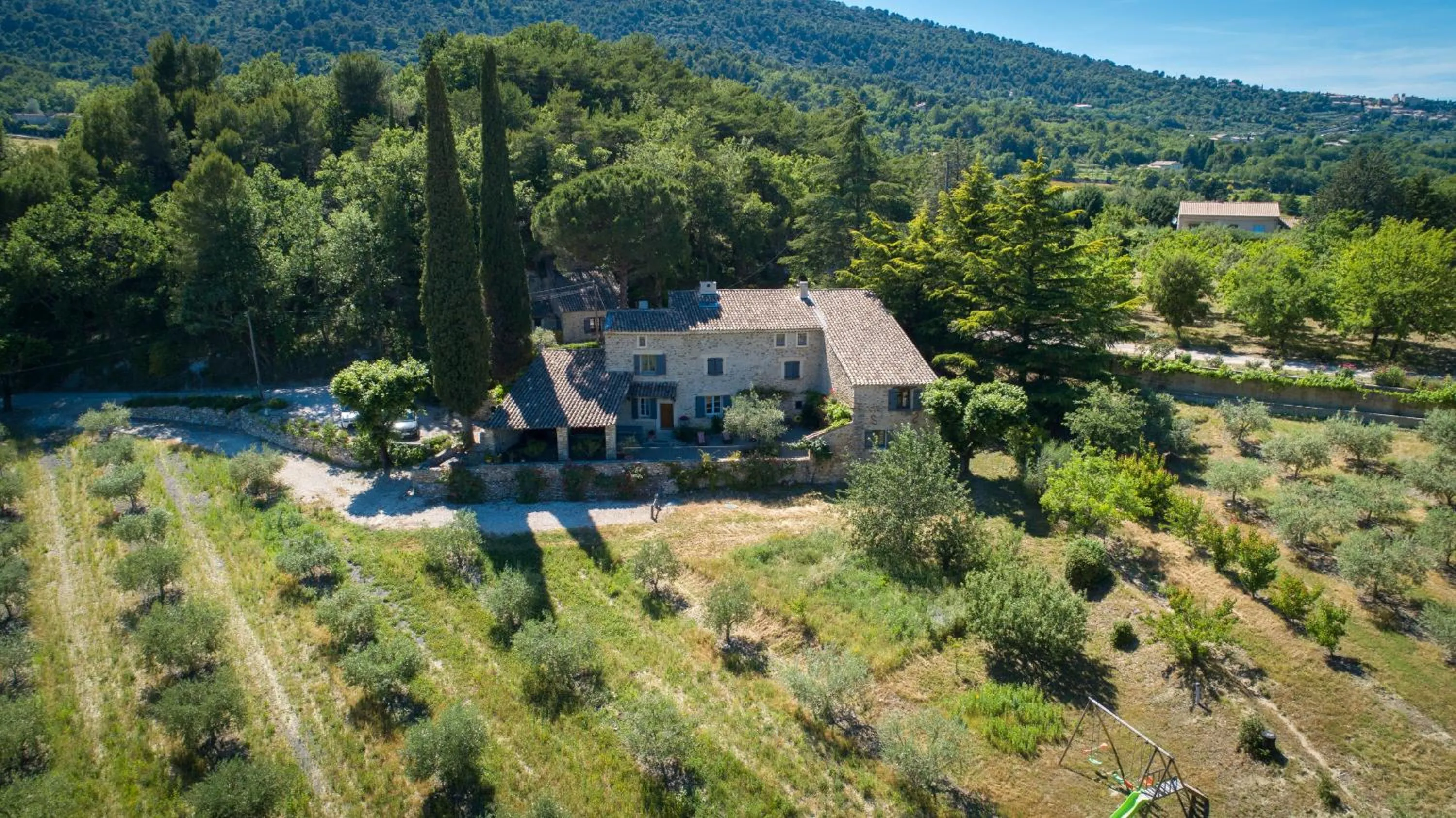 Property building in Les Logis de Paban