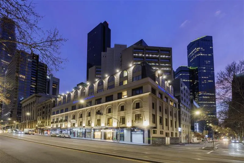 Facade/entrance in Great Southern Hotel Melbourne