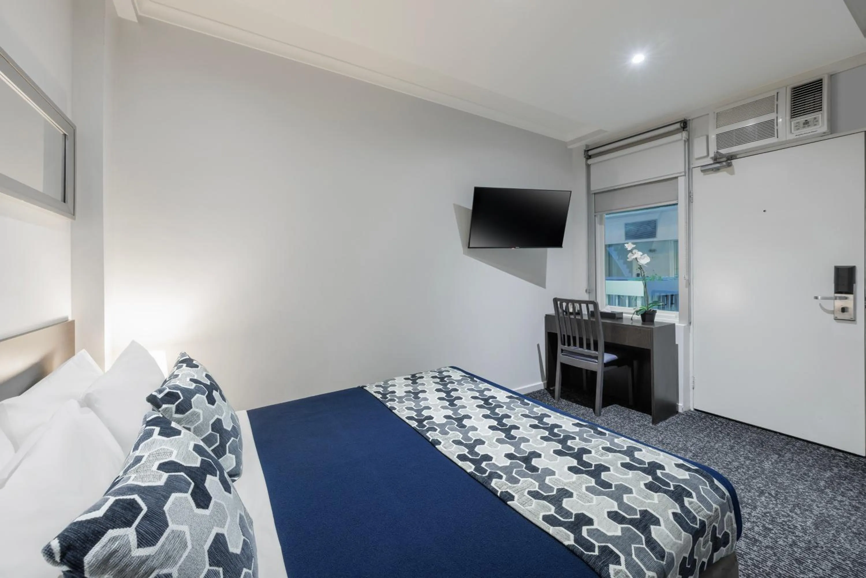 Bed in Great Southern Hotel Melbourne