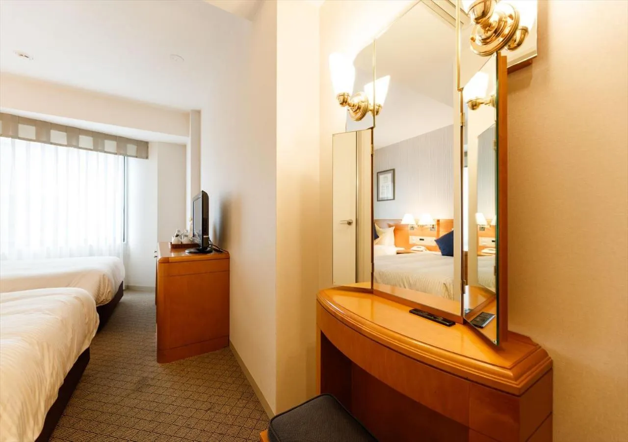 Photo of the whole room, Bed in Kanazawa New Grand Hotel Premier