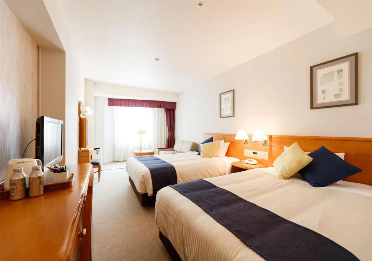 Photo of the whole room, Bed in Kanazawa New Grand Hotel Premier