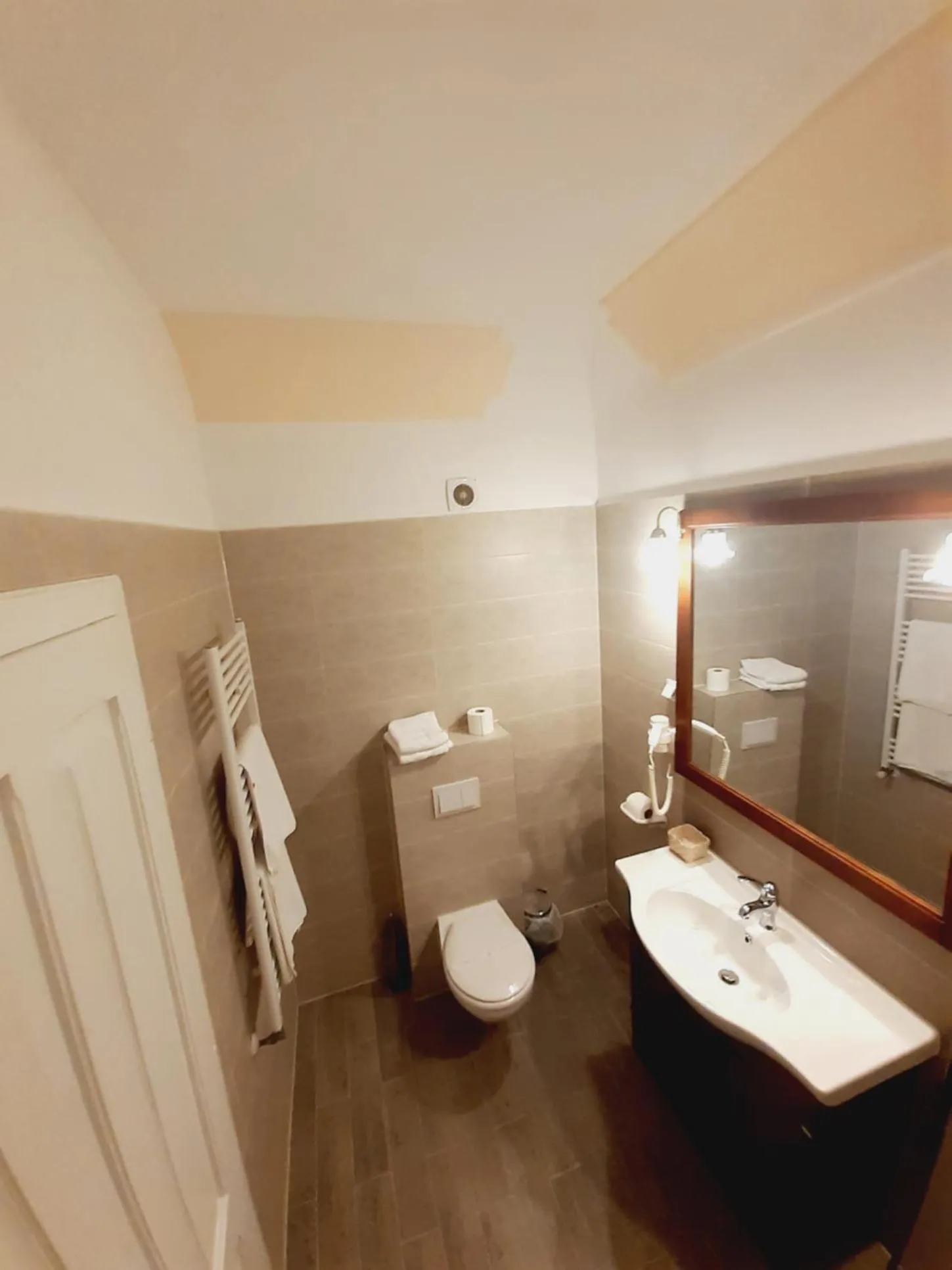 Toilet in Hotel Casa Wagner