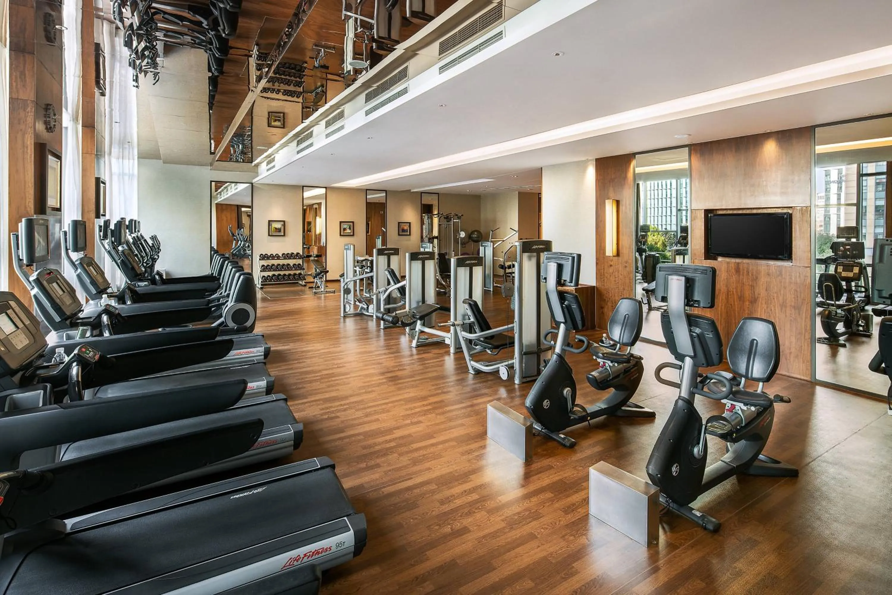 Fitness centre/facilities in Renaissance Shanghai Caohejing Hotel