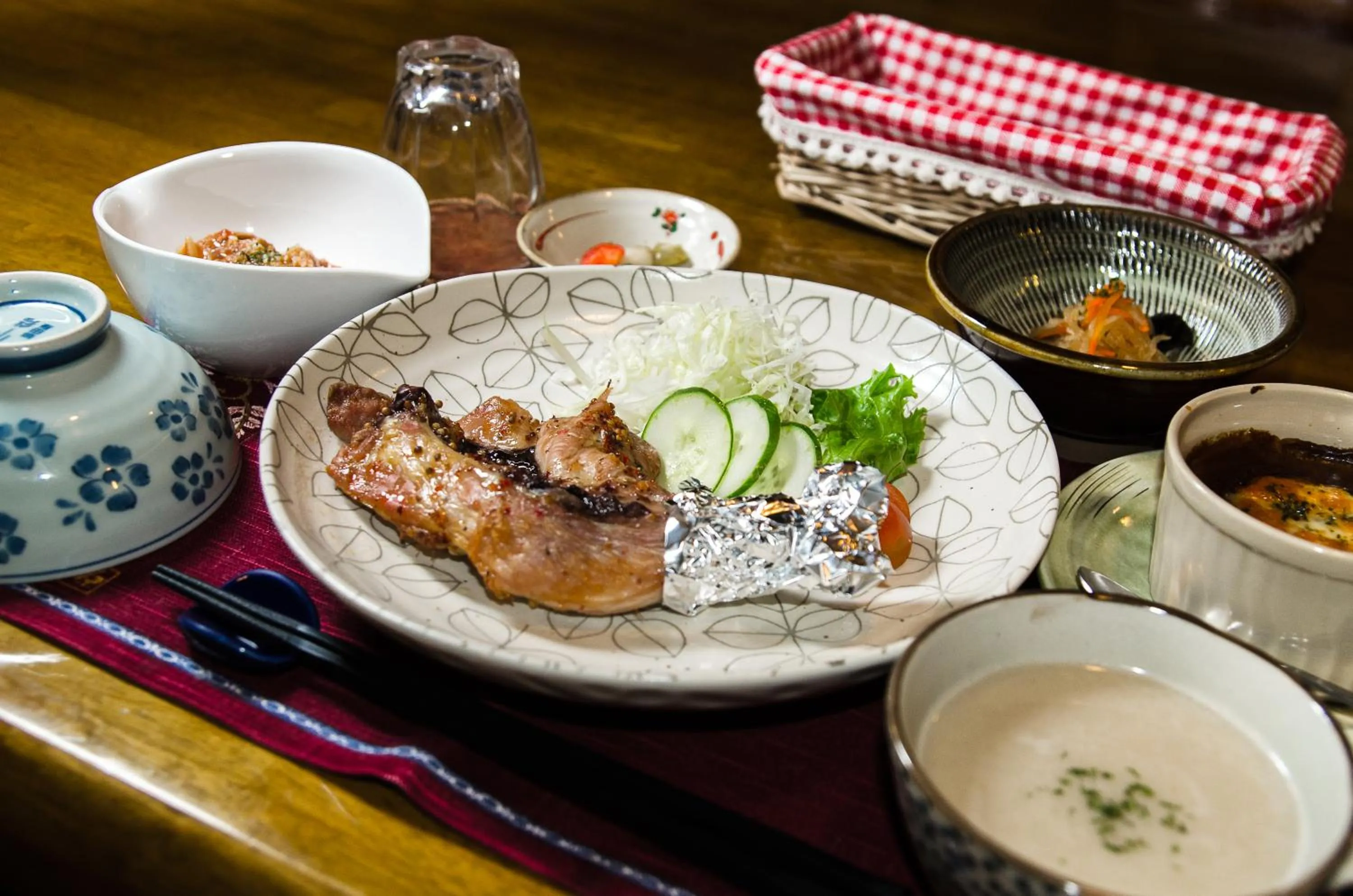 Food in Yufuin Country Road Youth Hostel