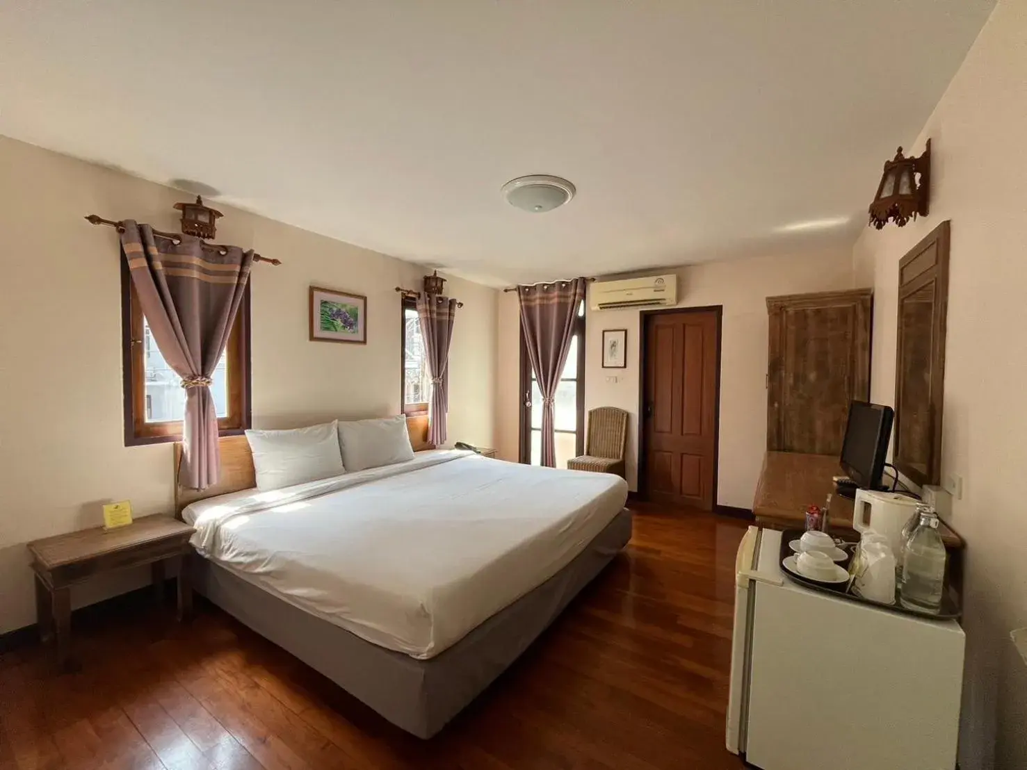 Standard Corner Room with Balcony  in Sripat Guesthouse SHA Extra Plus Standard Corner Room with Balcony  in Sripat Guesthouse SHA Extra Plus