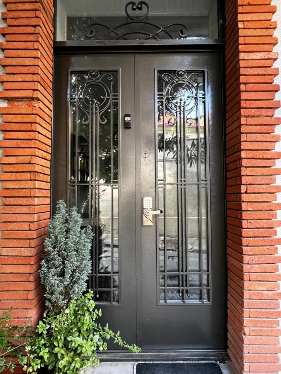 Property building in Silver Hotel