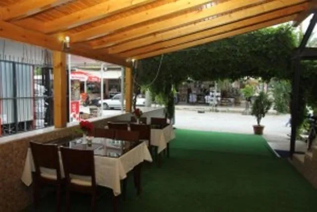 Restaurant/places to eat in Koz Eren Otel Çeşme