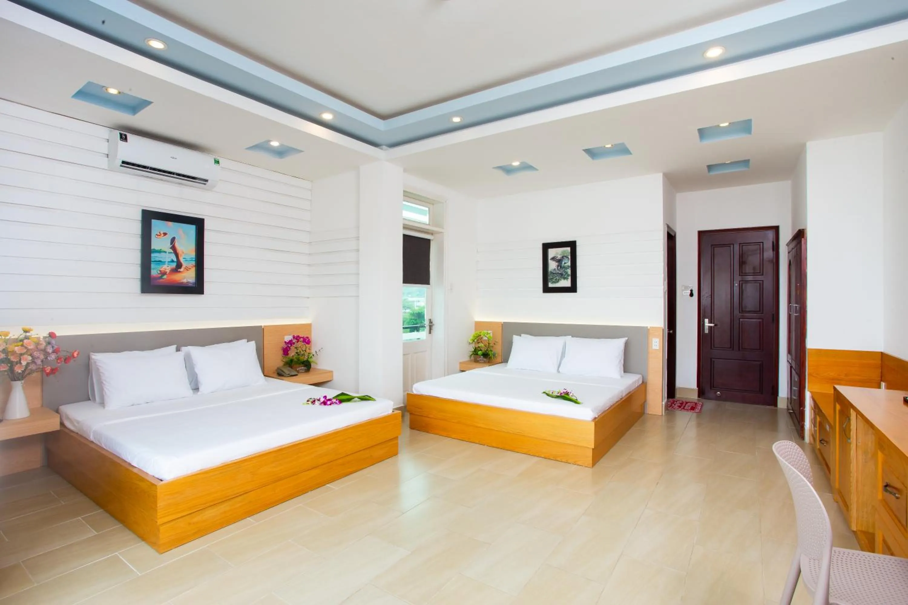 Bedroom, Bed in Gold Stars Hotel