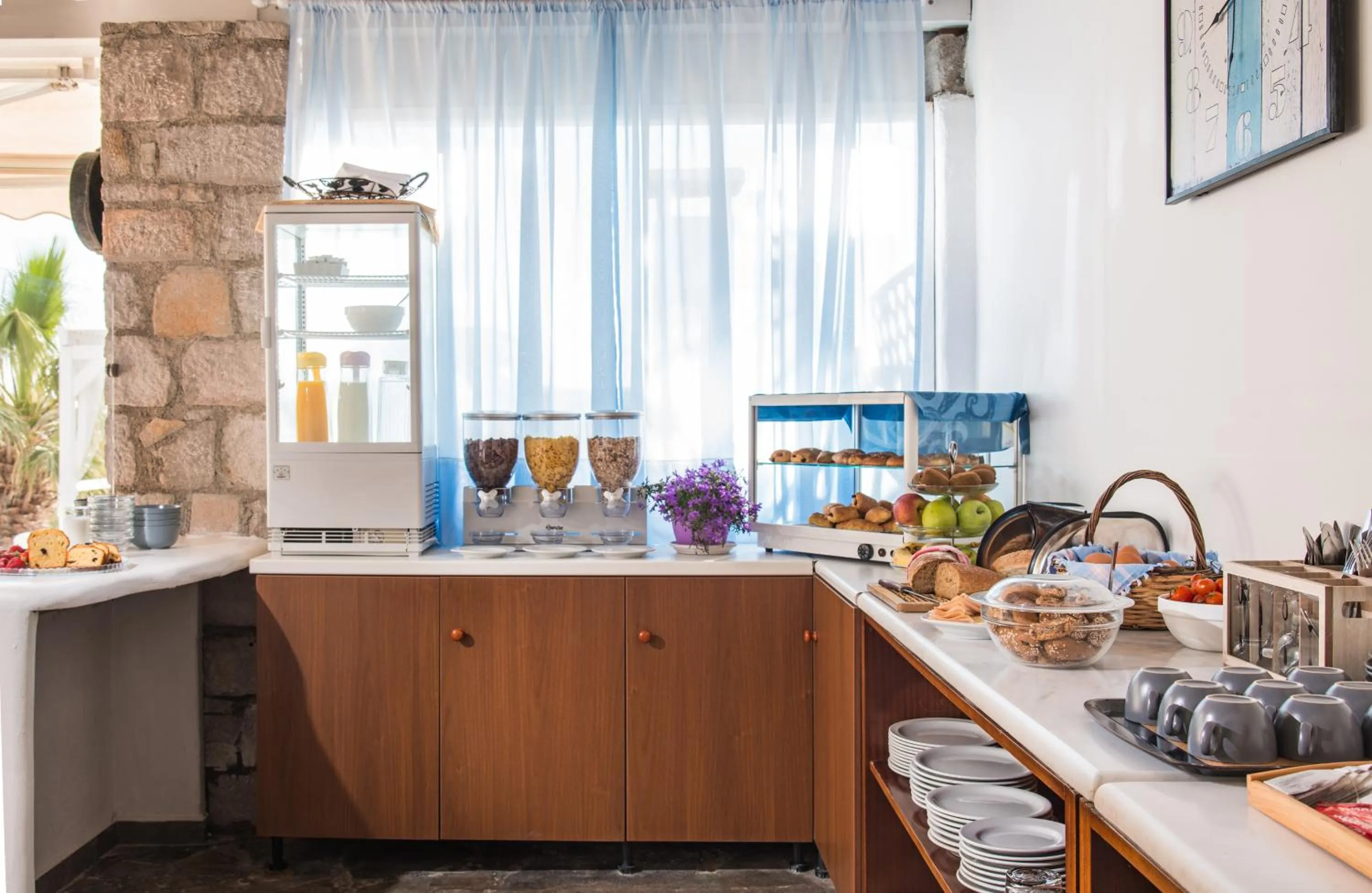 Food in Alexandros Village