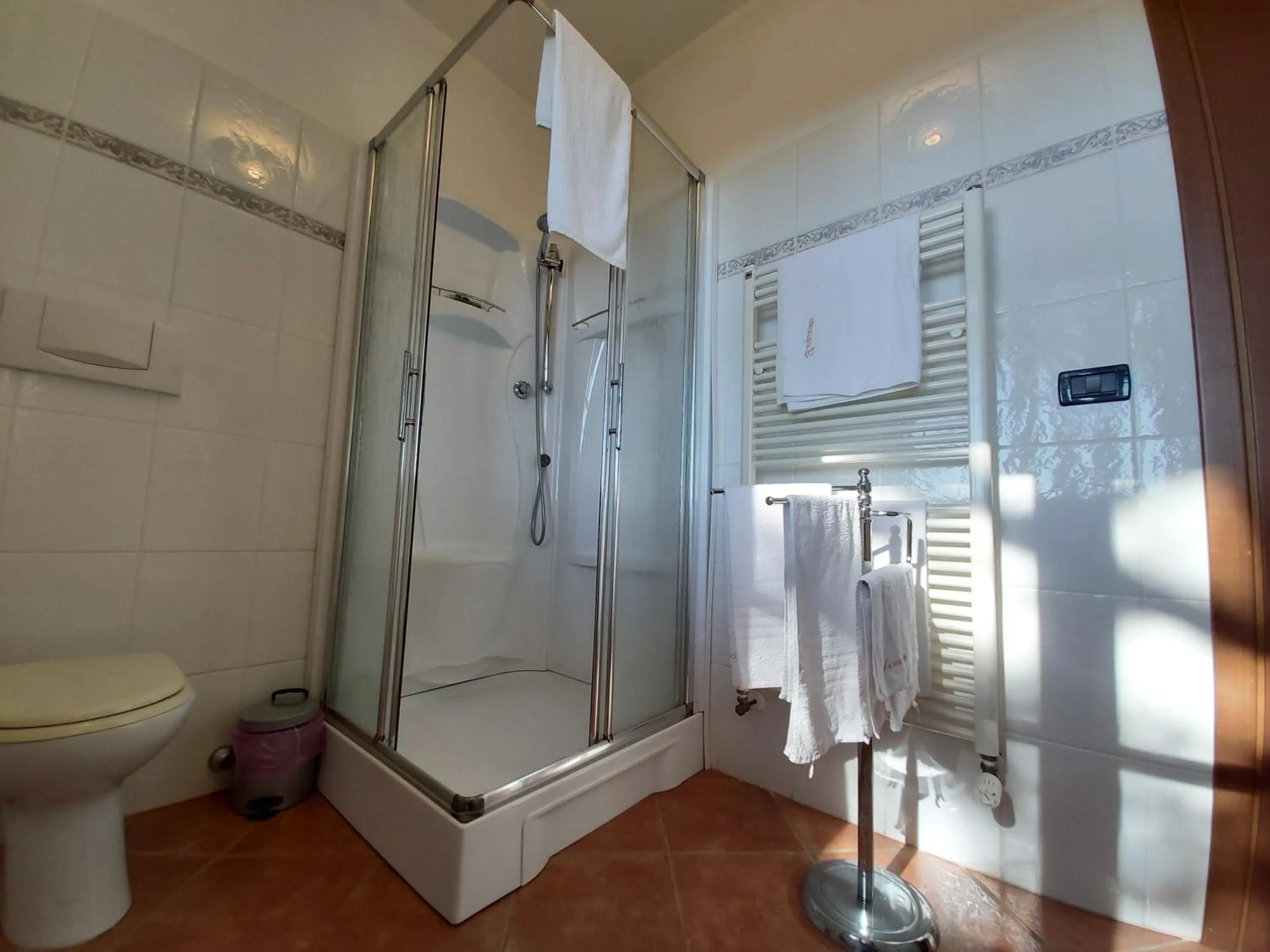 Shower in Agriturismo - B&B L'Acquacotta